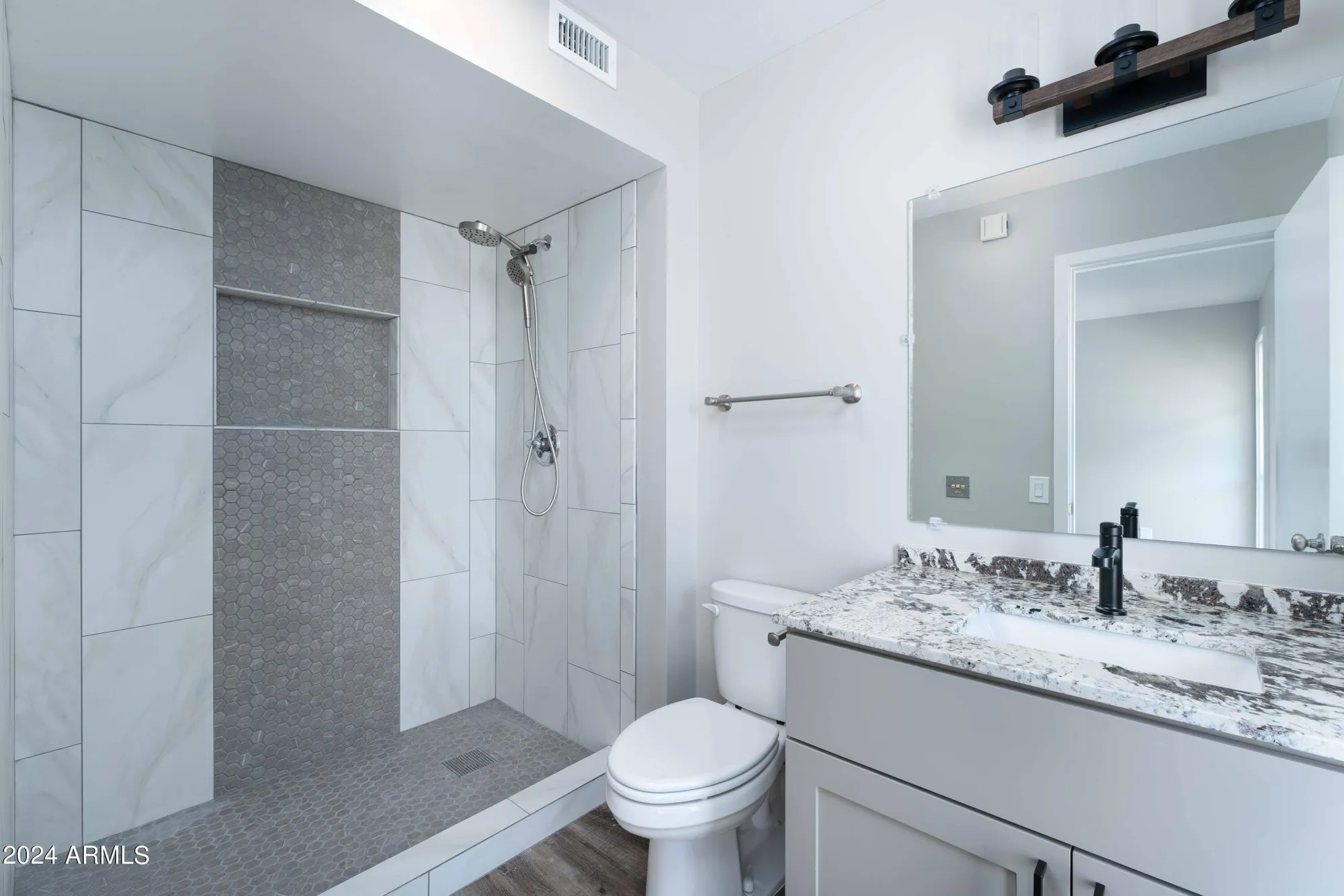 Property Slideshow image 25 of 40 | 10608 w edgewood dr, Sun City, AZ, 85351