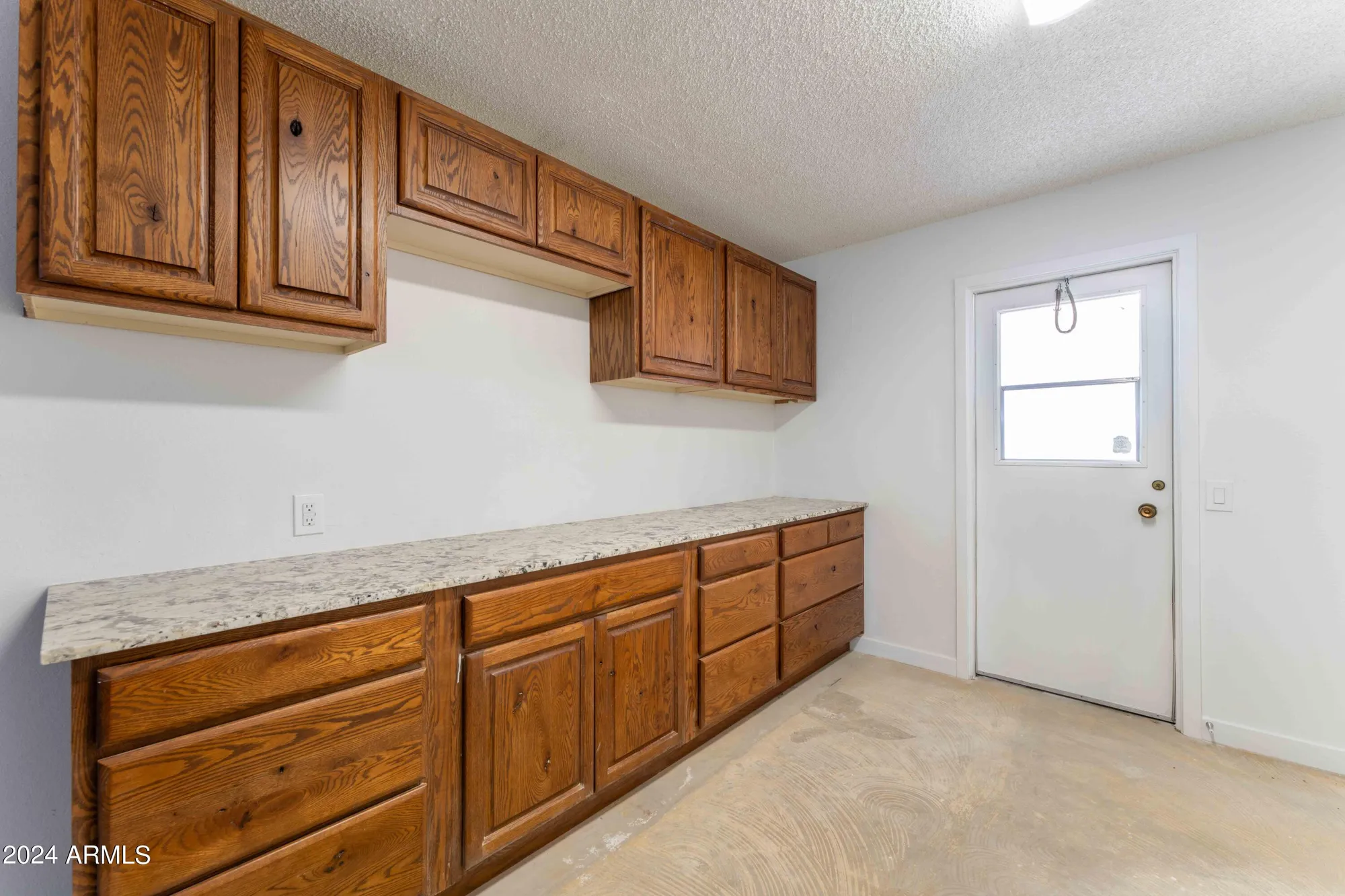 Property Slideshow image 33 of 40 | 10608 w edgewood dr, Sun City, AZ, 85351