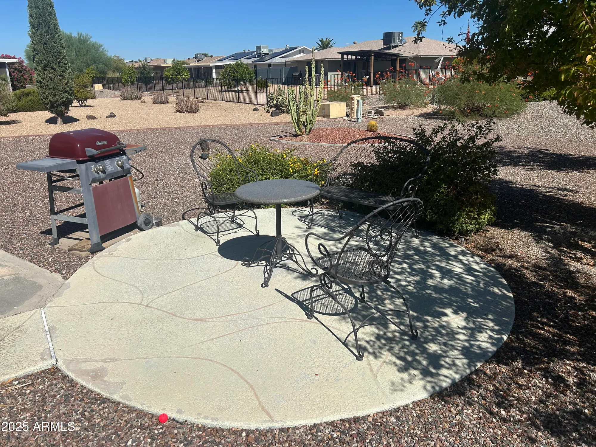 Property Slideshow image 22 of 27 | 9526 w country club dr, Sun City, AZ, 85373