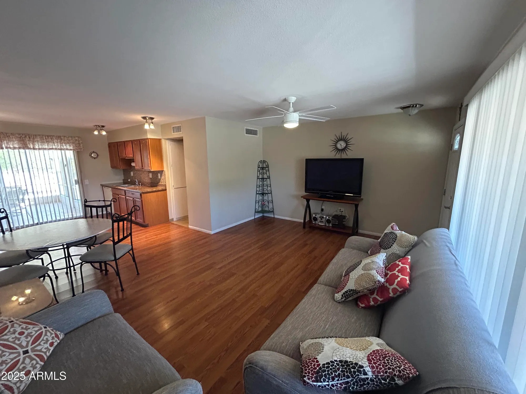 Property Slideshow image 6 of 27 | 9526 w country club dr, Sun City, AZ, 85373