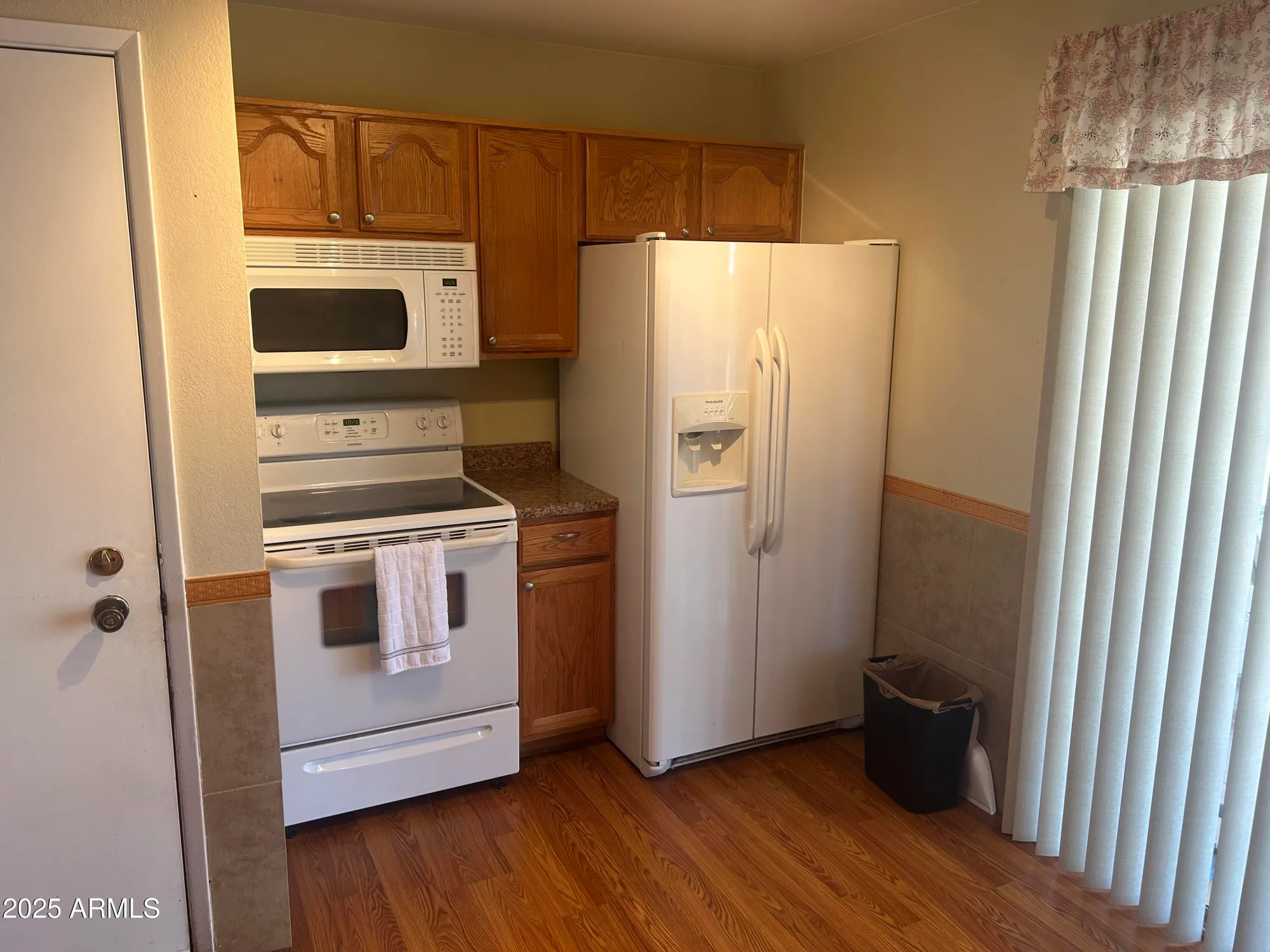 Property Slideshow image 5 of 27 | 9526 w country club dr, Sun City, AZ, 85373