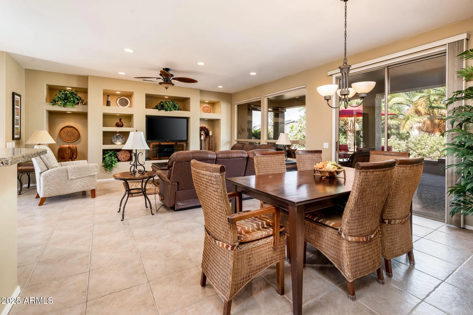 Property Slideshow image 7 of 39 | 17960 w pradera ln, Surprise, AZ, 85387