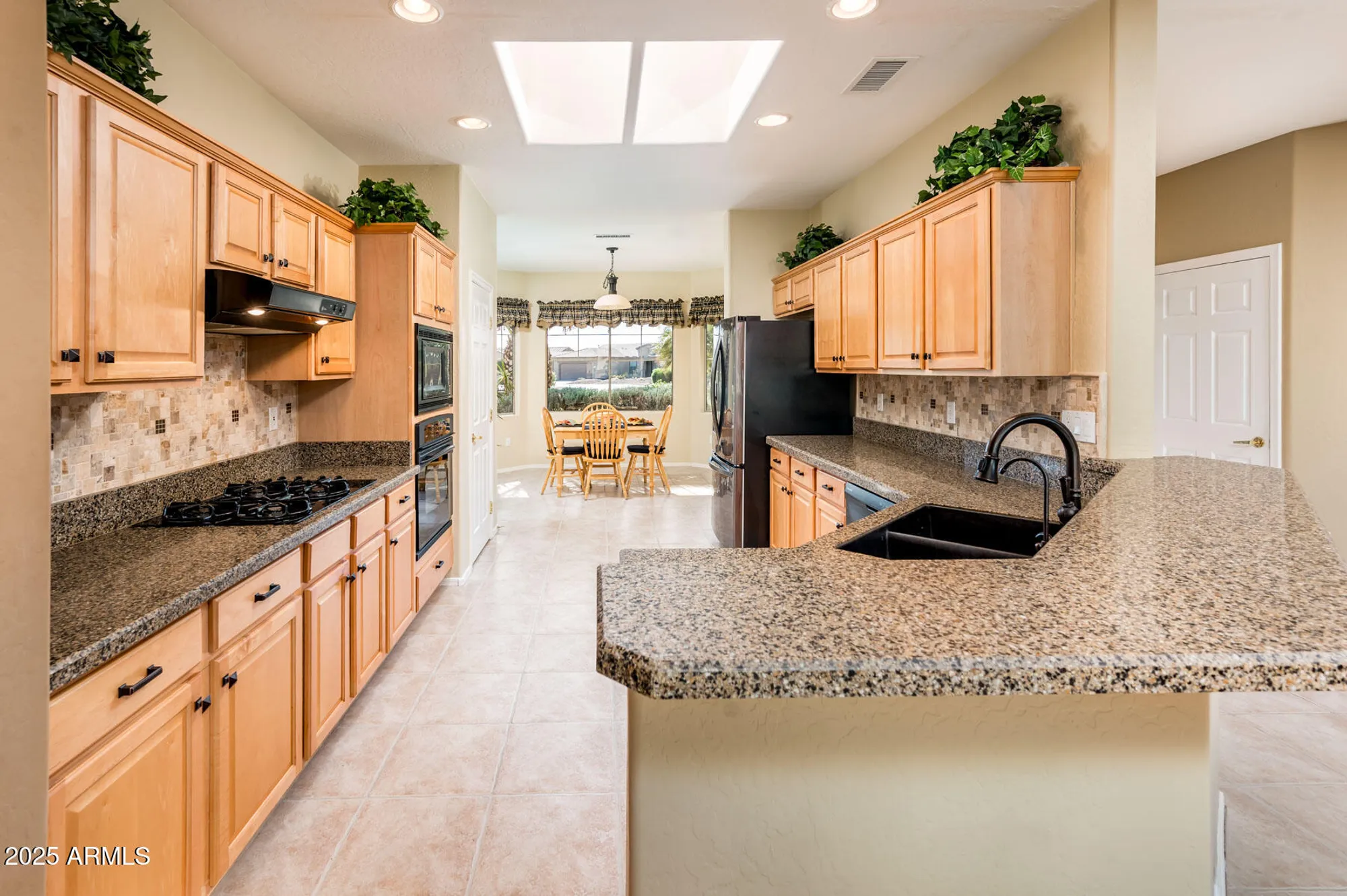 Property Slideshow image 11 of 39 | 17960 w pradera ln, Surprise, AZ, 85387