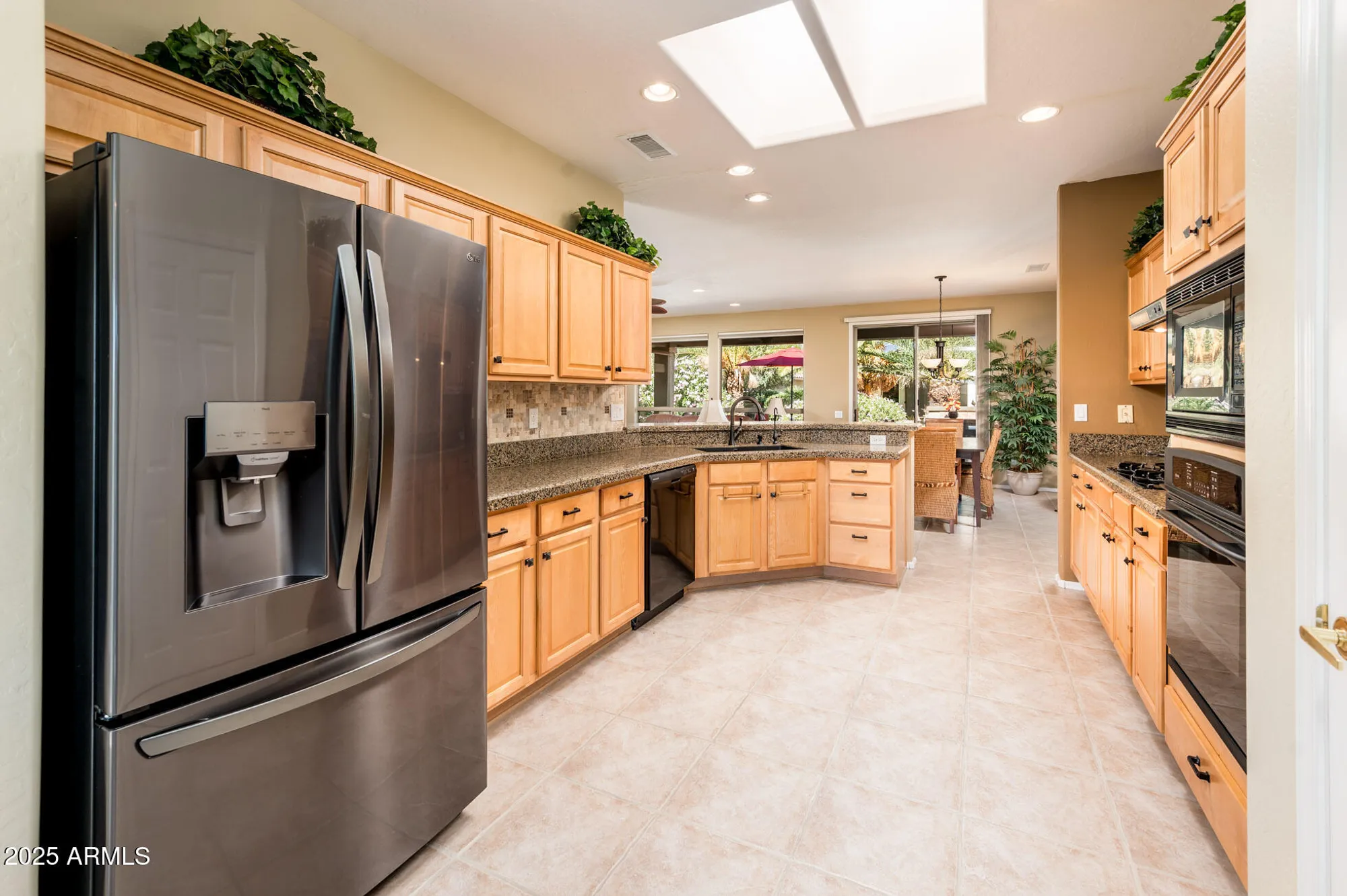 Property Slideshow image 12 of 39 | 17960 w pradera ln, Surprise, AZ, 85387