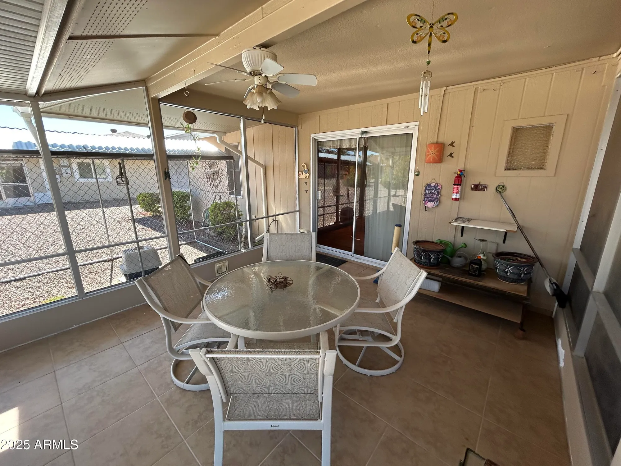 Property Slideshow image 19 of 27 | 9526 w country club dr, Sun City, AZ, 85373
