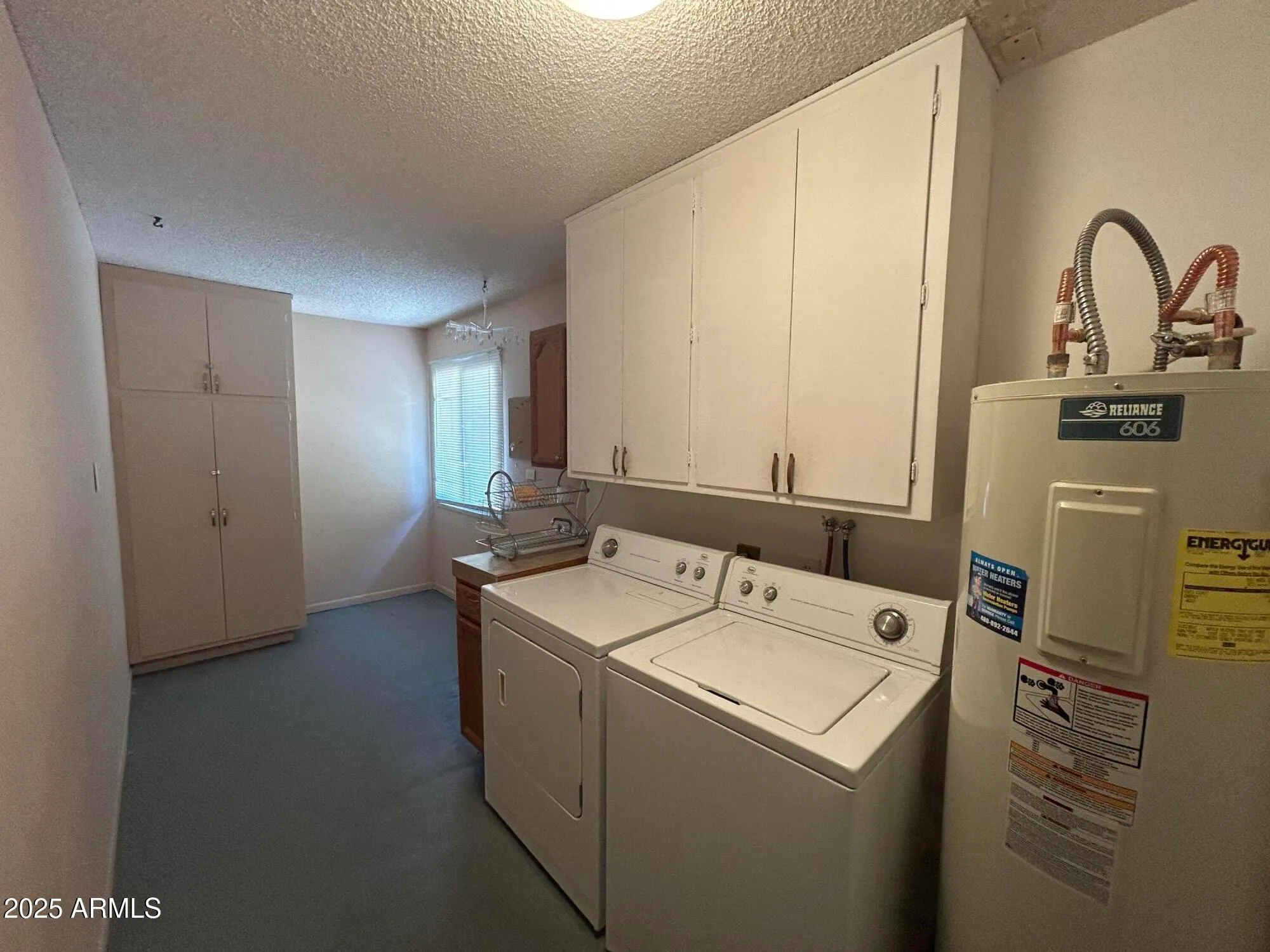 Property Slideshow image 16 of 27 | 9526 w country club dr, Sun City, AZ, 85373