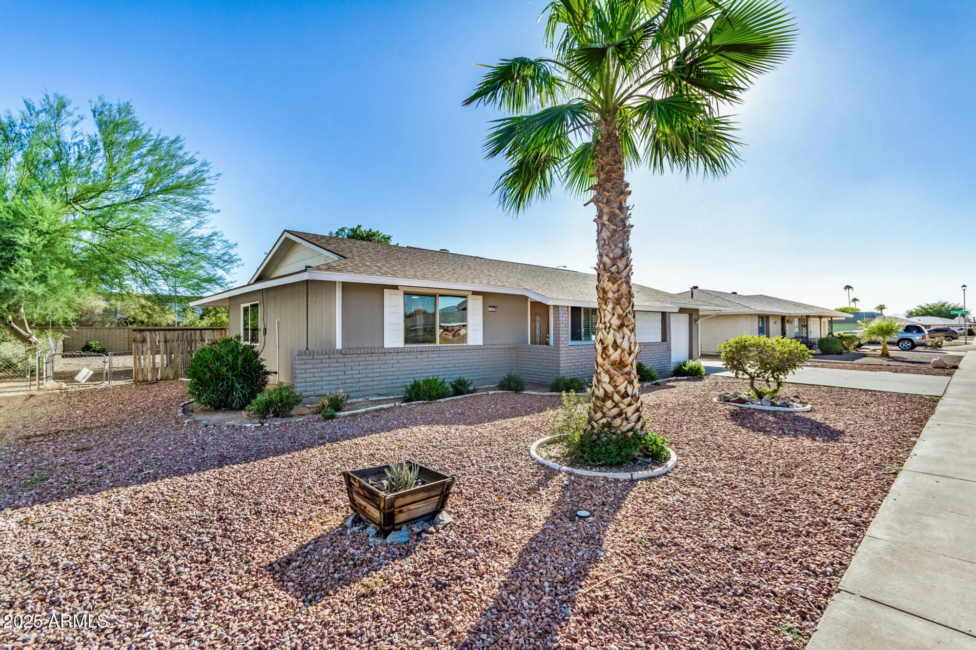 Property Slideshow image 3 of 41 | 9325 w arrowhead dr, Sun City, AZ, 85351