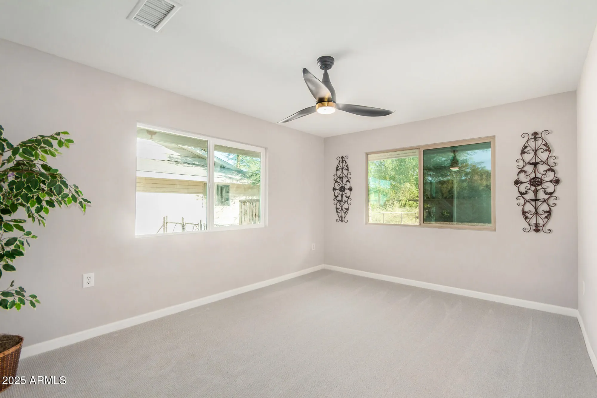 Property Slideshow image 18 of 41 | 9325 w arrowhead dr, Sun City, AZ, 85351