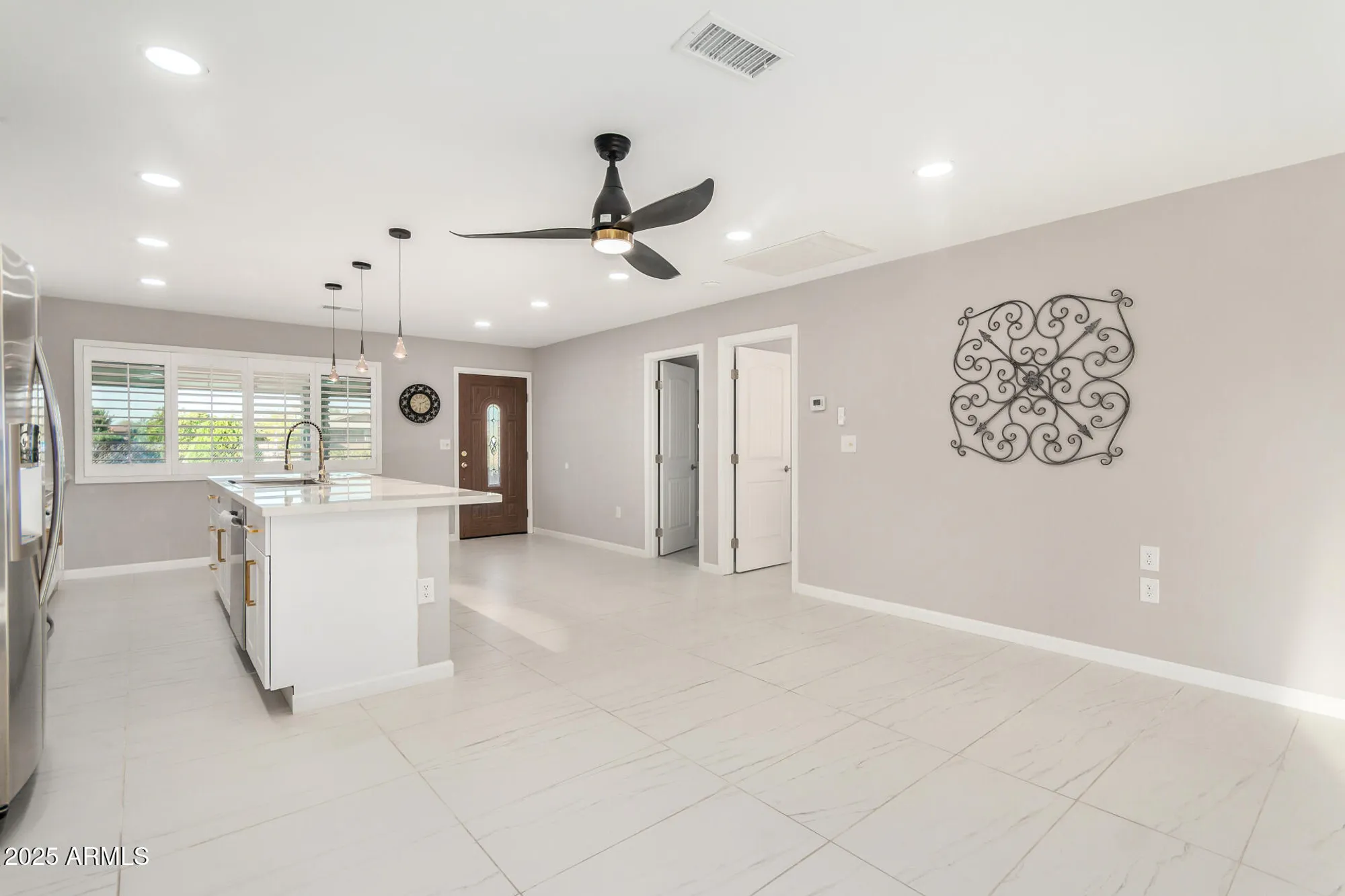 Property Slideshow image 12 of 41 | 9325 w arrowhead dr, Sun City, AZ, 85351