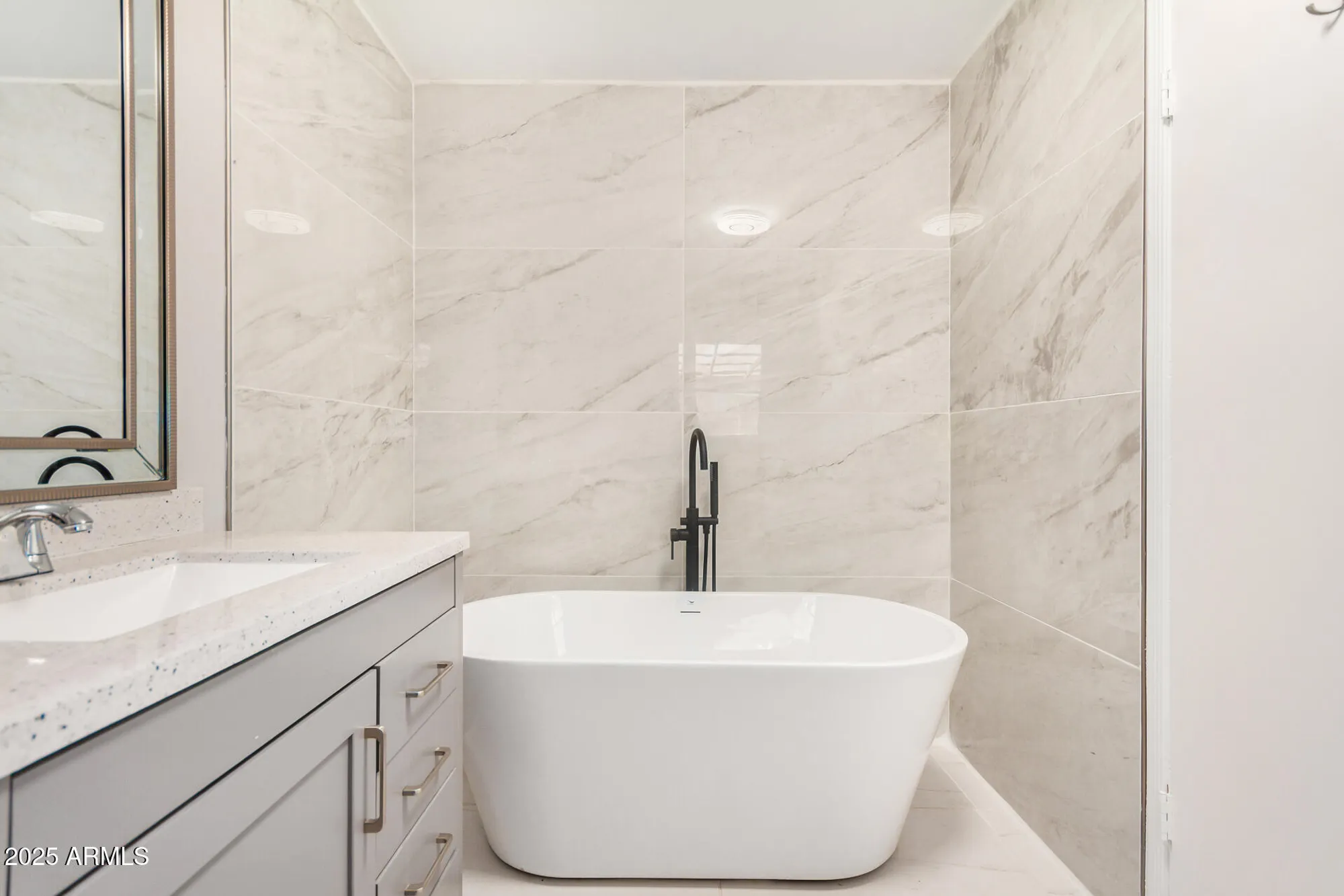 Property Slideshow image 24 of 41 | 9325 w arrowhead dr, Sun City, AZ, 85351