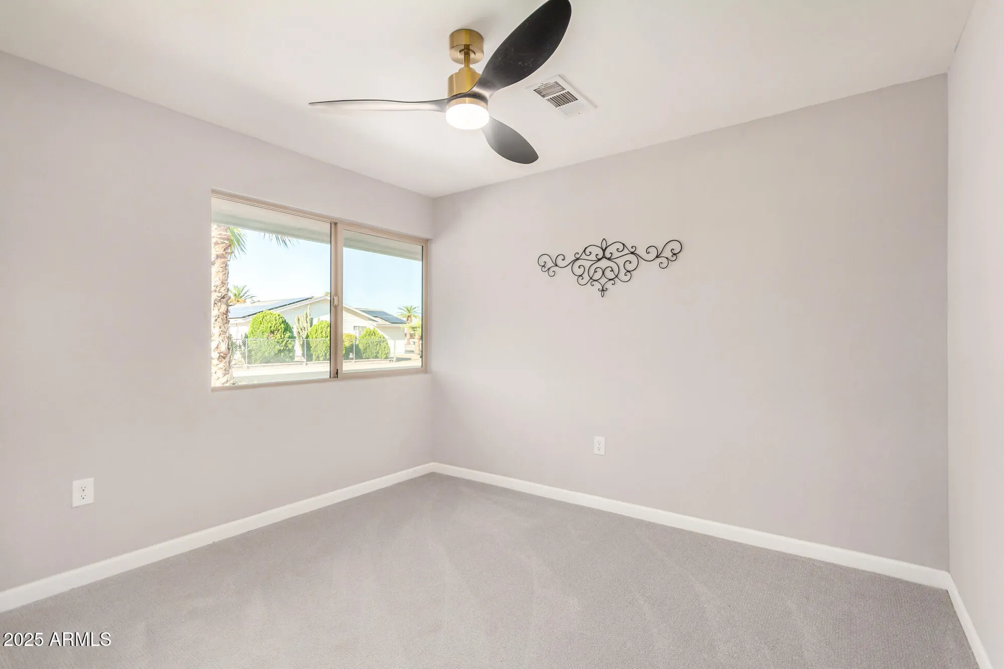 Property Slideshow image 21 of 41 | 9325 w arrowhead dr, Sun City, AZ, 85351