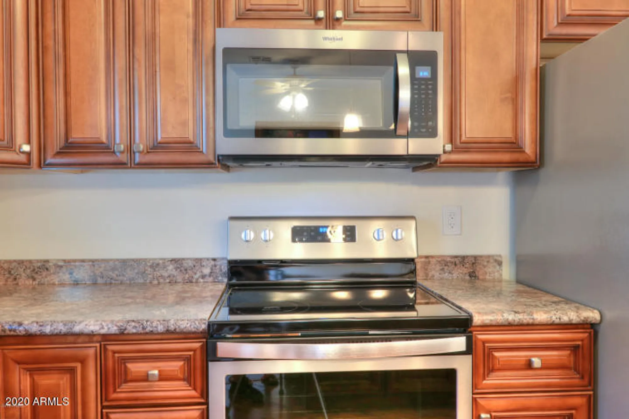 Property Slideshow image 12 of 29 | 3324 w mcrae way unit 1, Phoenix, AZ, 85027