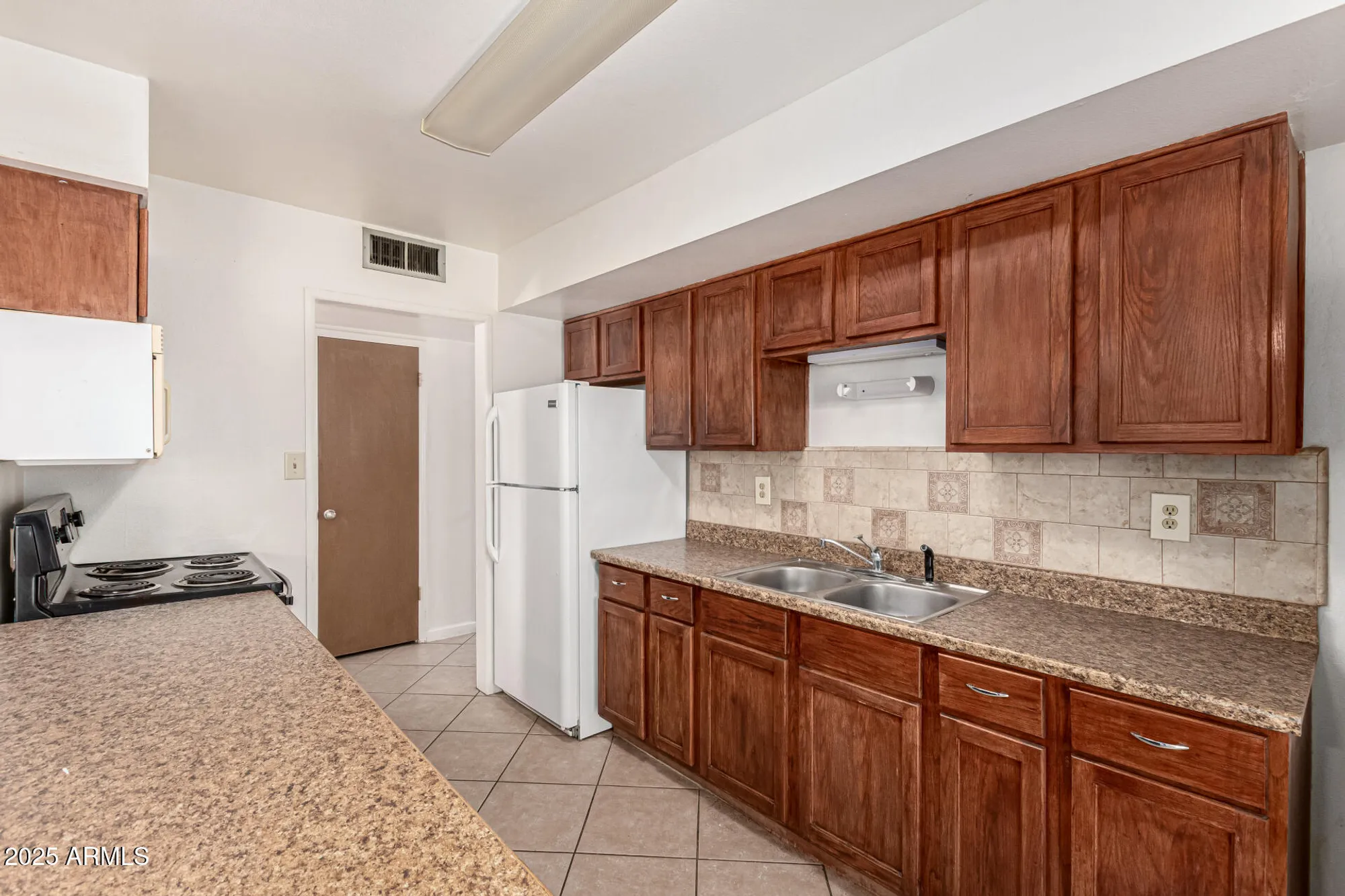 Property Slideshow image 7 of 27 | 11427 n 107th ave, Sun City, AZ, 85351