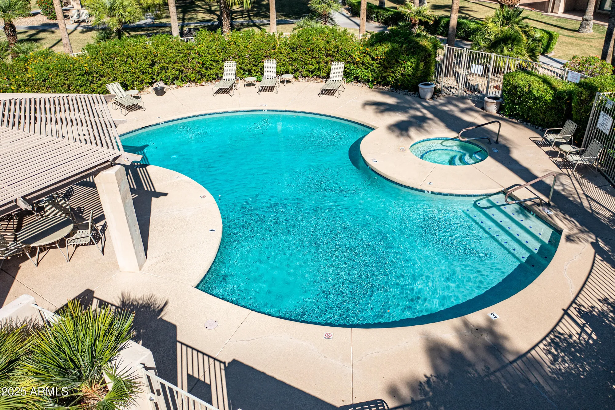 Property Slideshow image 8 of 41 | 9322 w topeka dr, Peoria, AZ, 85382