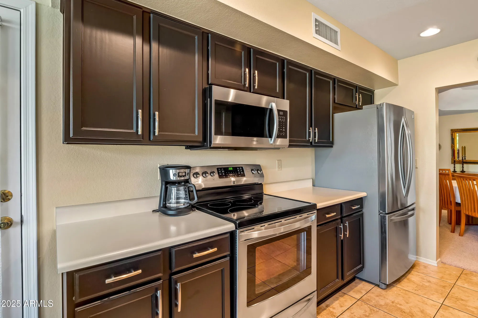 Property Slideshow image 20 of 41 | 9322 w topeka dr, Peoria, AZ, 85382