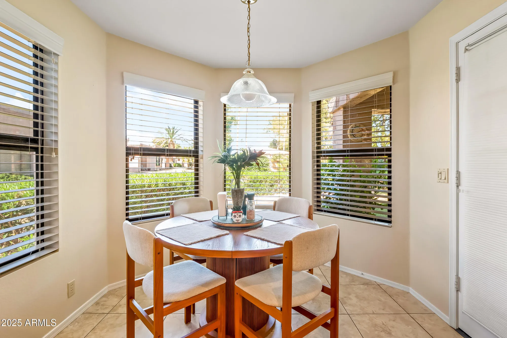 Property Slideshow image 26 of 41 | 9322 w topeka dr, Peoria, AZ, 85382