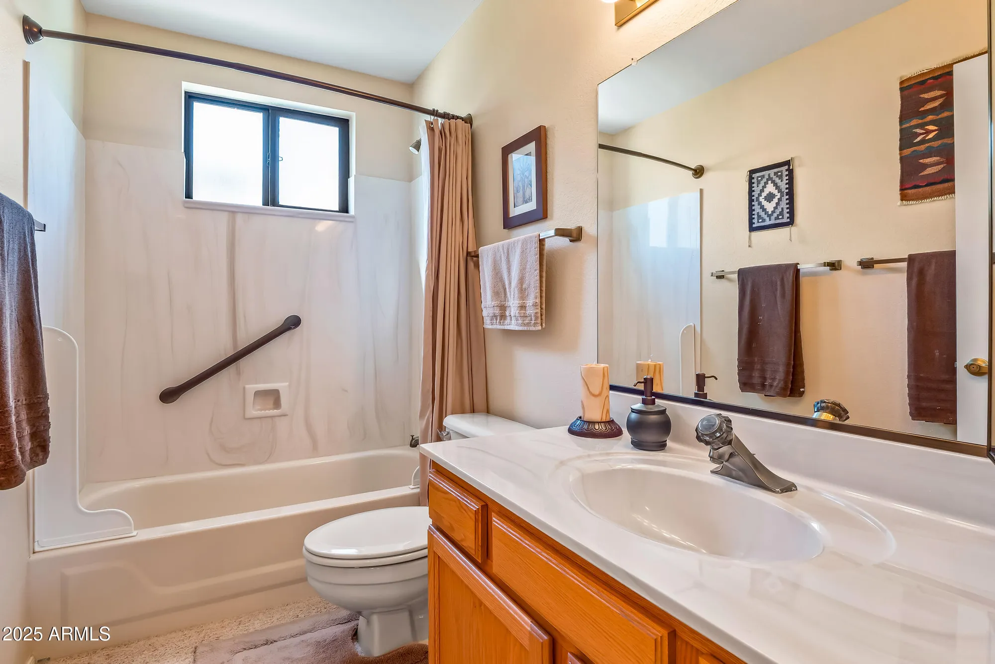 Property Slideshow image 36 of 41 | 9322 w topeka dr, Peoria, AZ, 85382