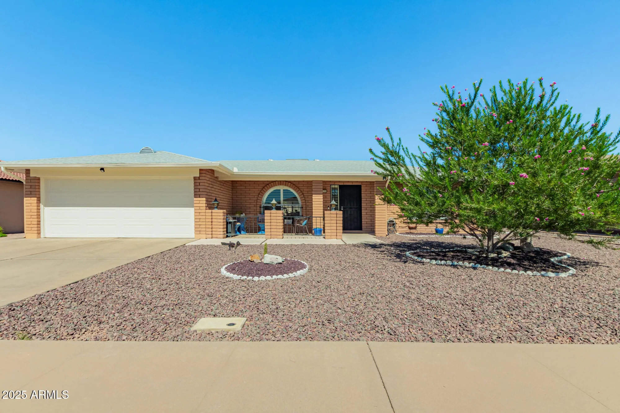 Property Slideshow image 2 of 35 | 4630 e capri ave, Mesa, AZ, 85206