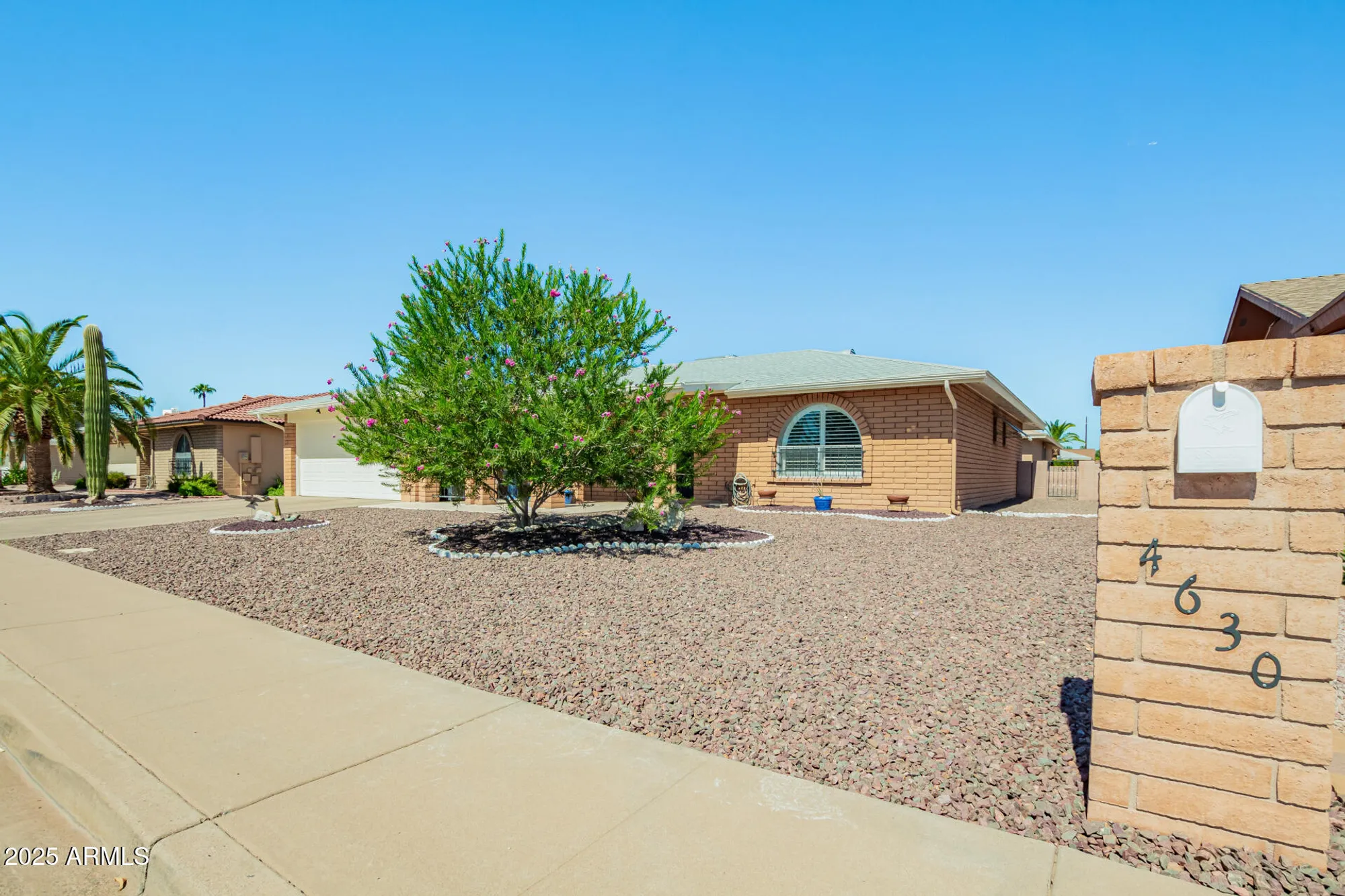 Property Slideshow image 3 of 35 | 4630 e capri ave, Mesa, AZ, 85206