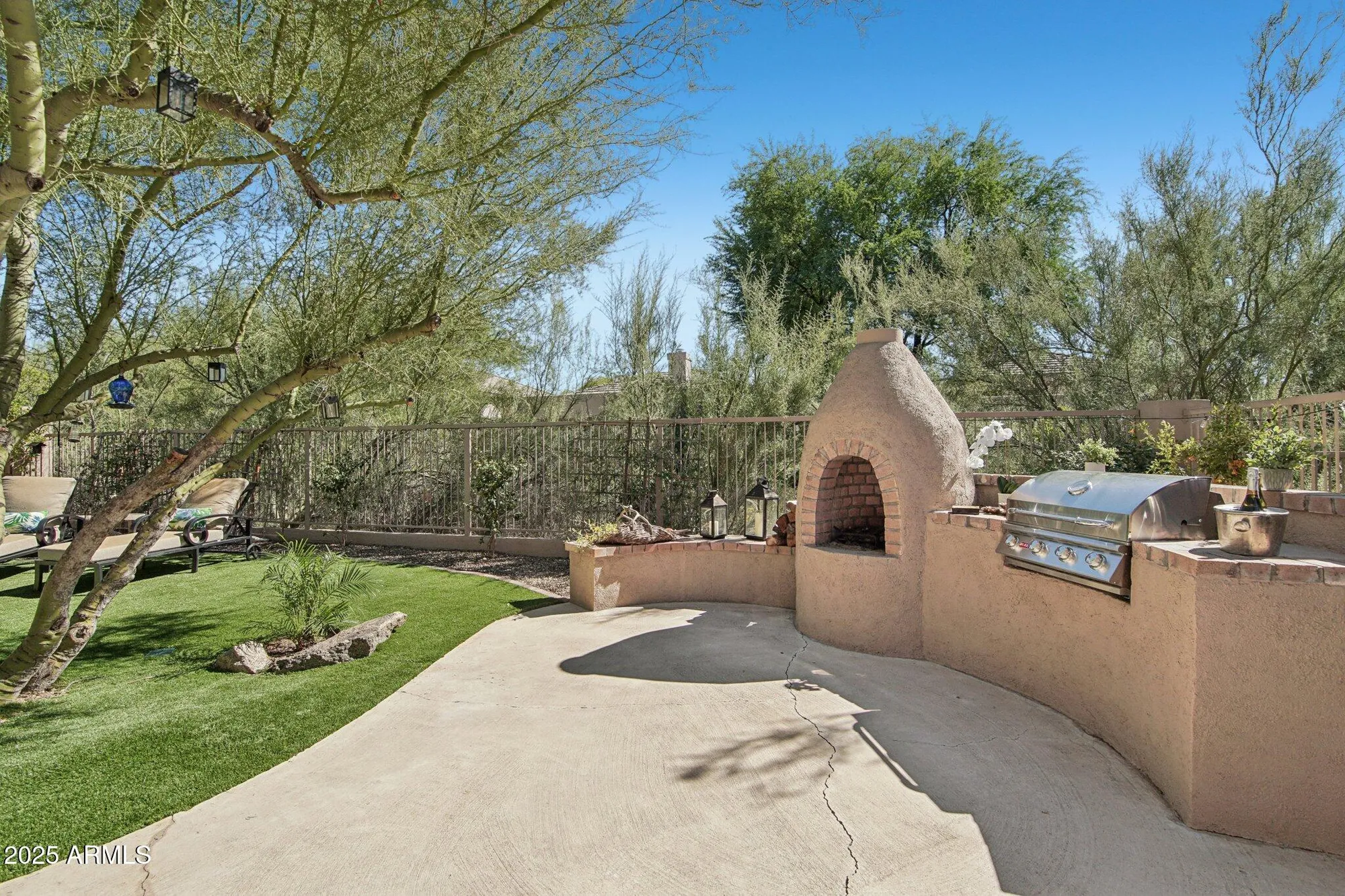 Property Slideshow image 9 of 29 | 6961 e purple shade cir, Scottsdale, AZ, 85266