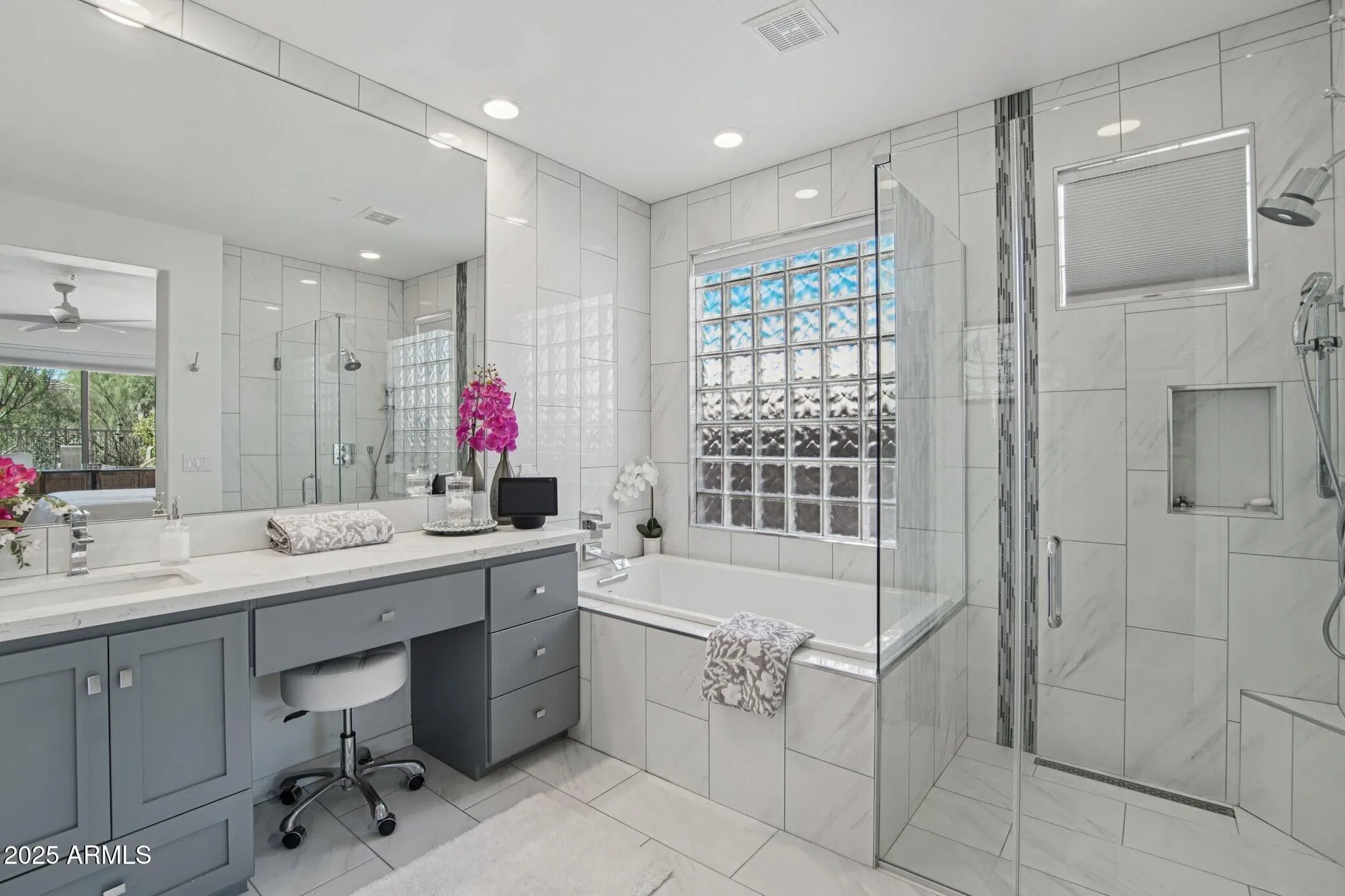 Property Slideshow image 15 of 29 | 6961 e purple shade cir, Scottsdale, AZ, 85266