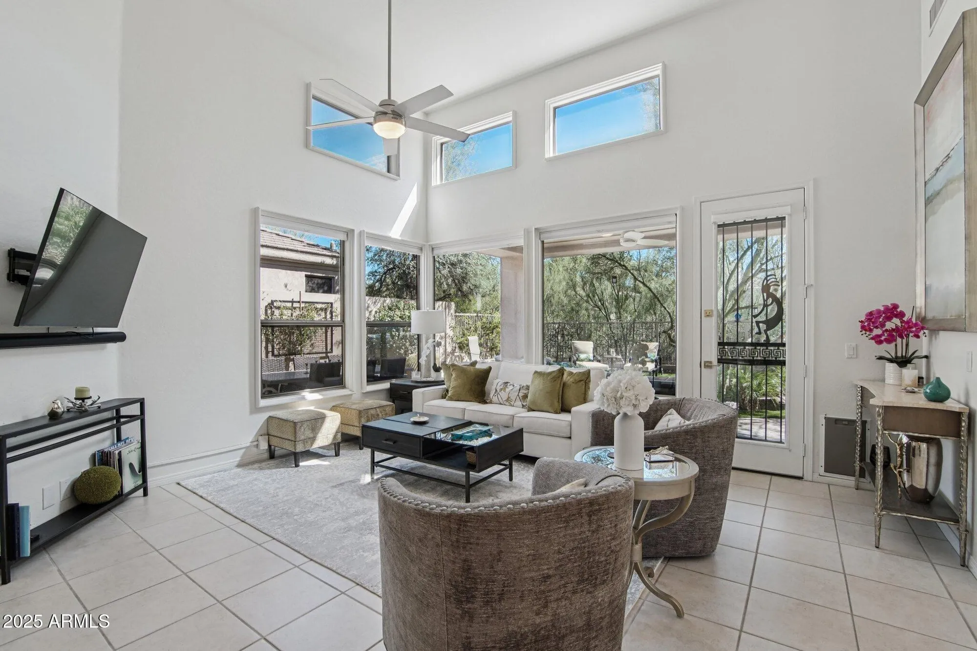 Property Slideshow image 3 of 29 | 6961 e purple shade cir, Scottsdale, AZ, 85266