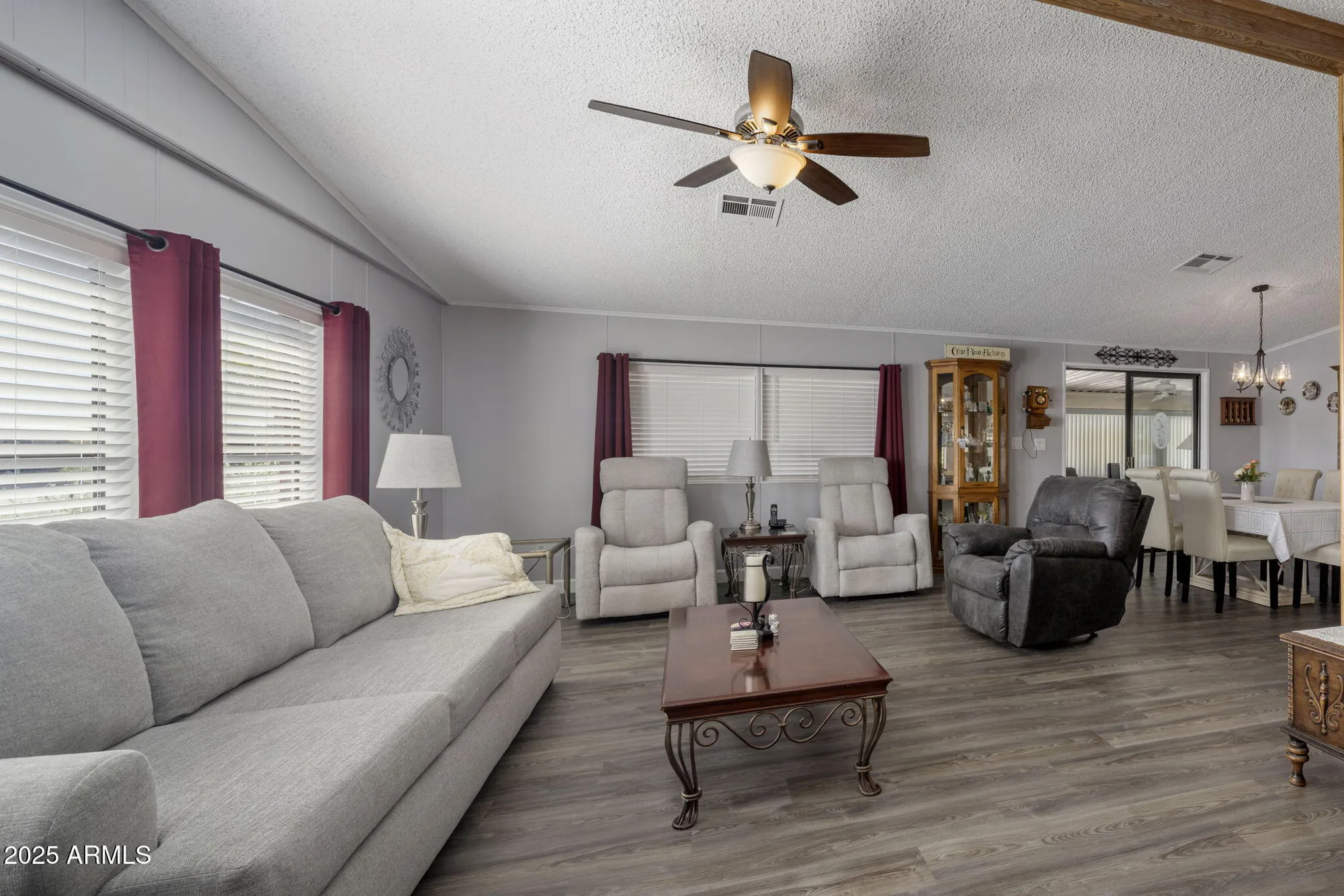 Property Slideshow image 3 of 29 | 546 s 83rd way, Mesa, AZ, 85208