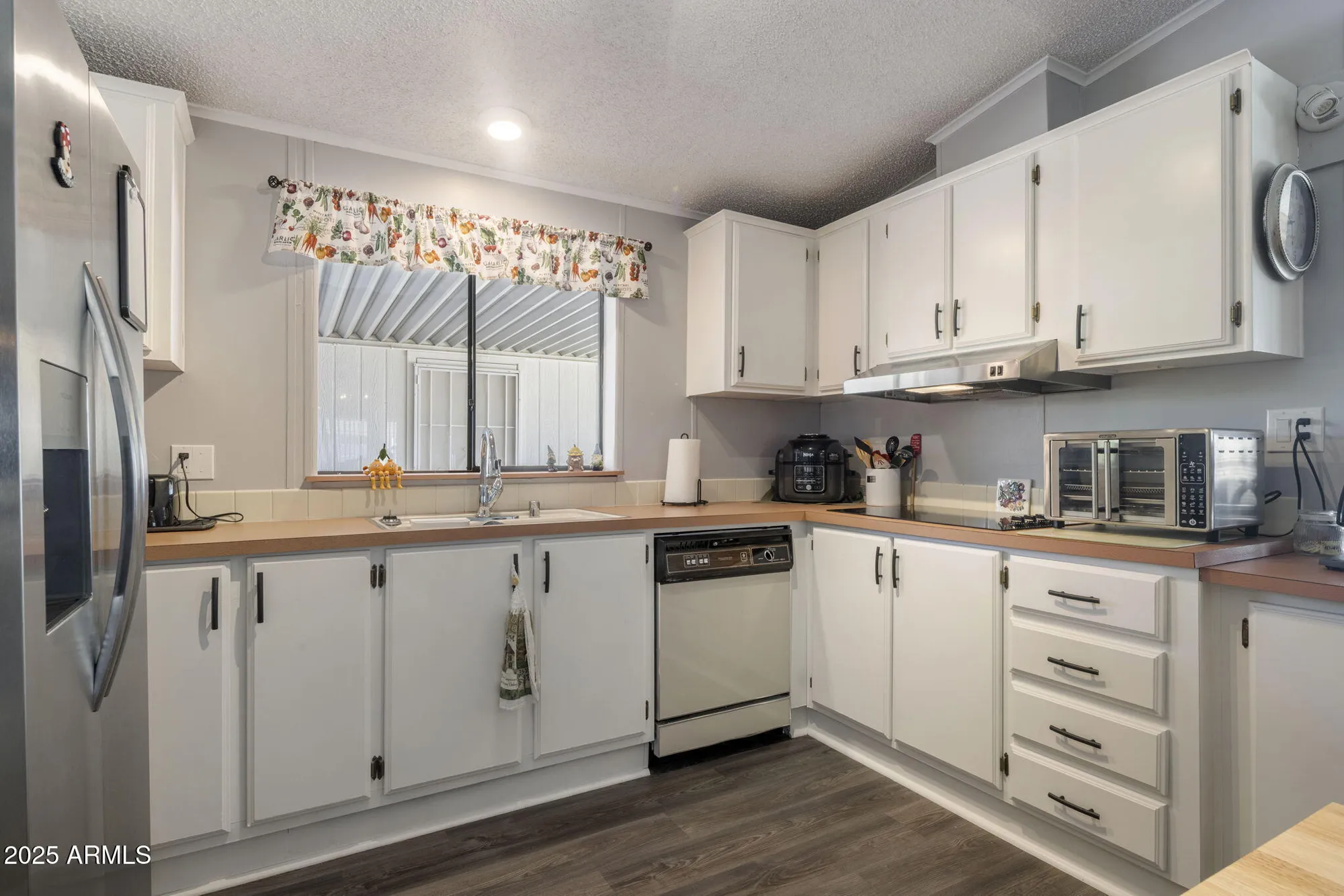 Property Slideshow image 8 of 29 | 546 s 83rd way, Mesa, AZ, 85208