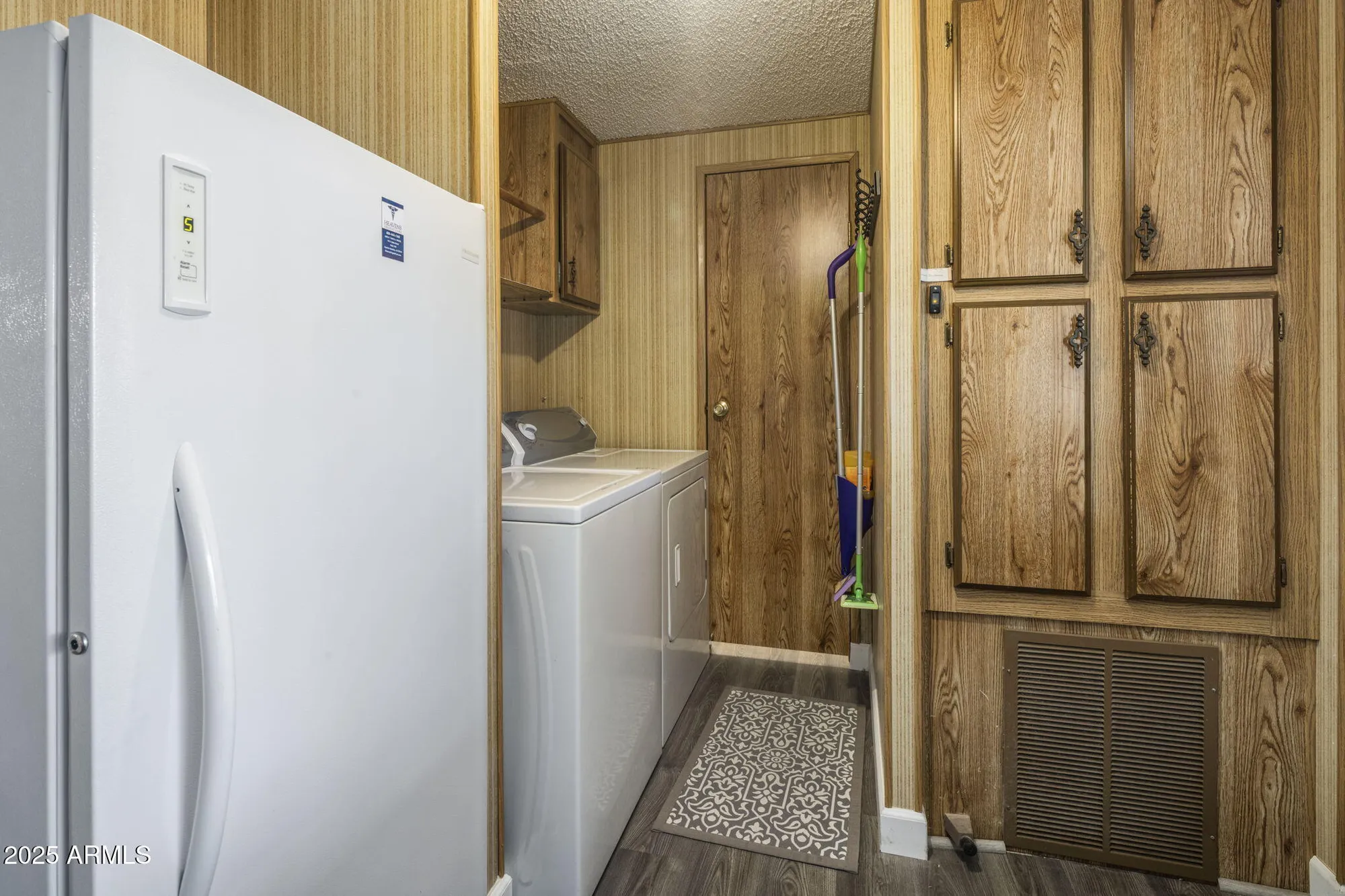 Property Slideshow image 22 of 29 | 546 s 83rd way, Mesa, AZ, 85208