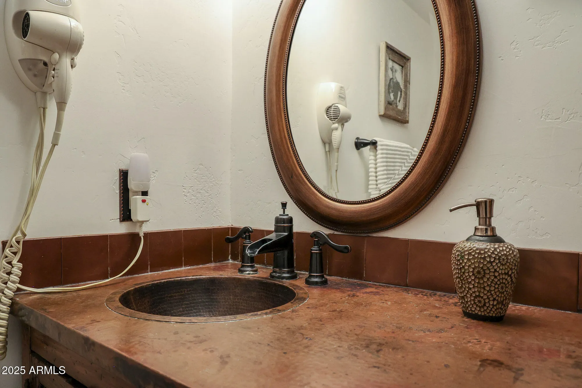 Property Slideshow image 31 of 51 | 2236 n middlecoff dr, Mesa, AZ, 85215