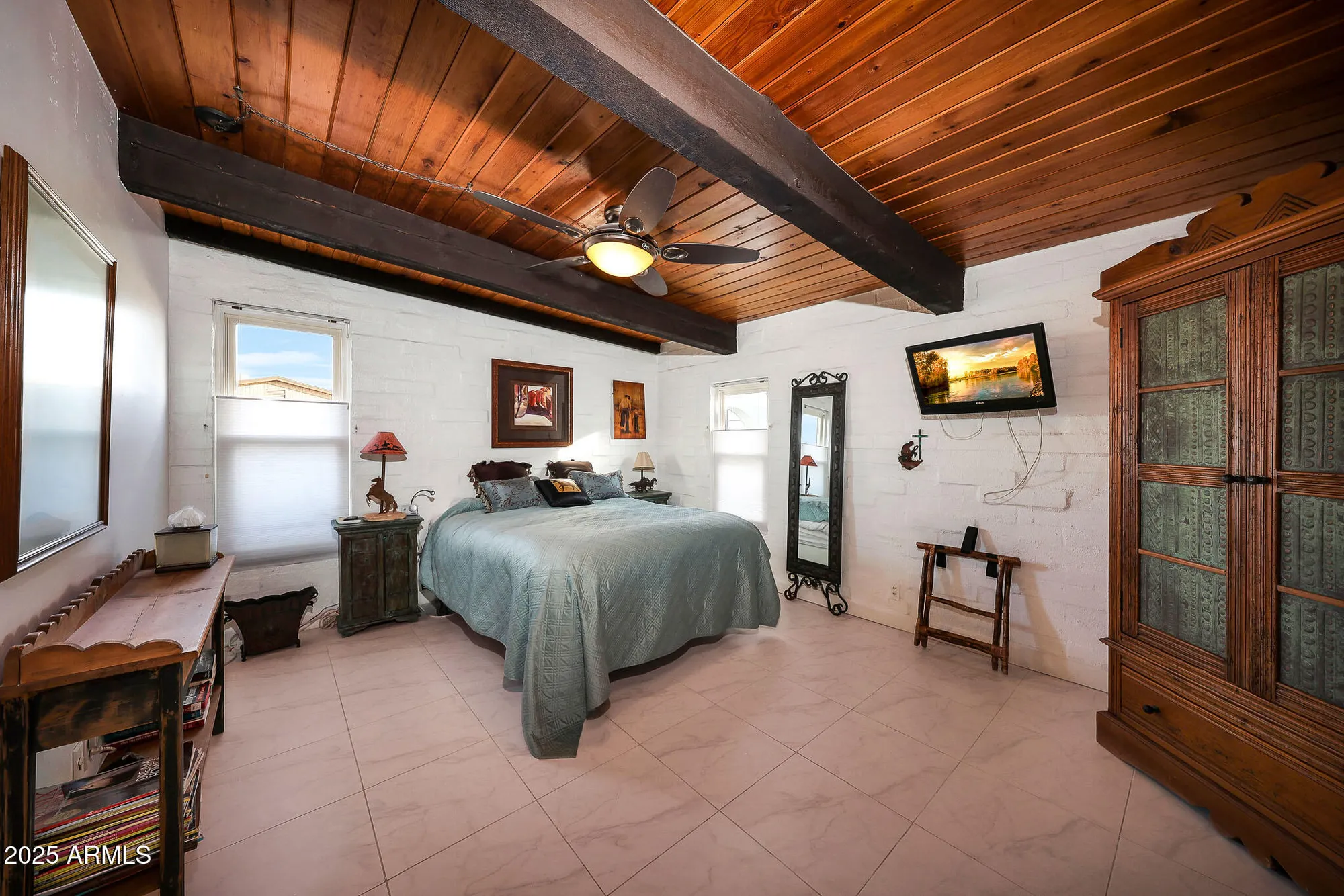 Property Slideshow image 32 of 51 | 2236 n middlecoff dr, Mesa, AZ, 85215