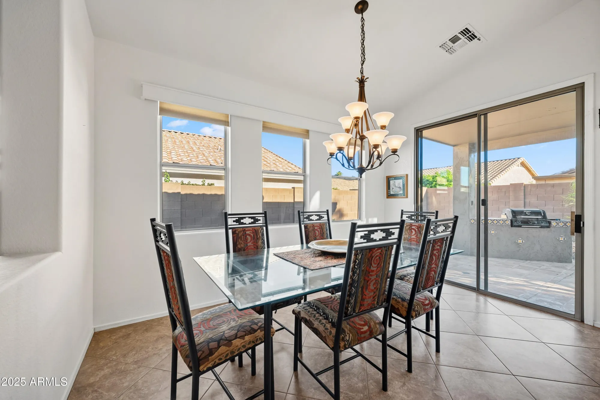 Property Slideshow image 13 of 44 | 18089 w weatherby dr, Surprise, AZ, 85374