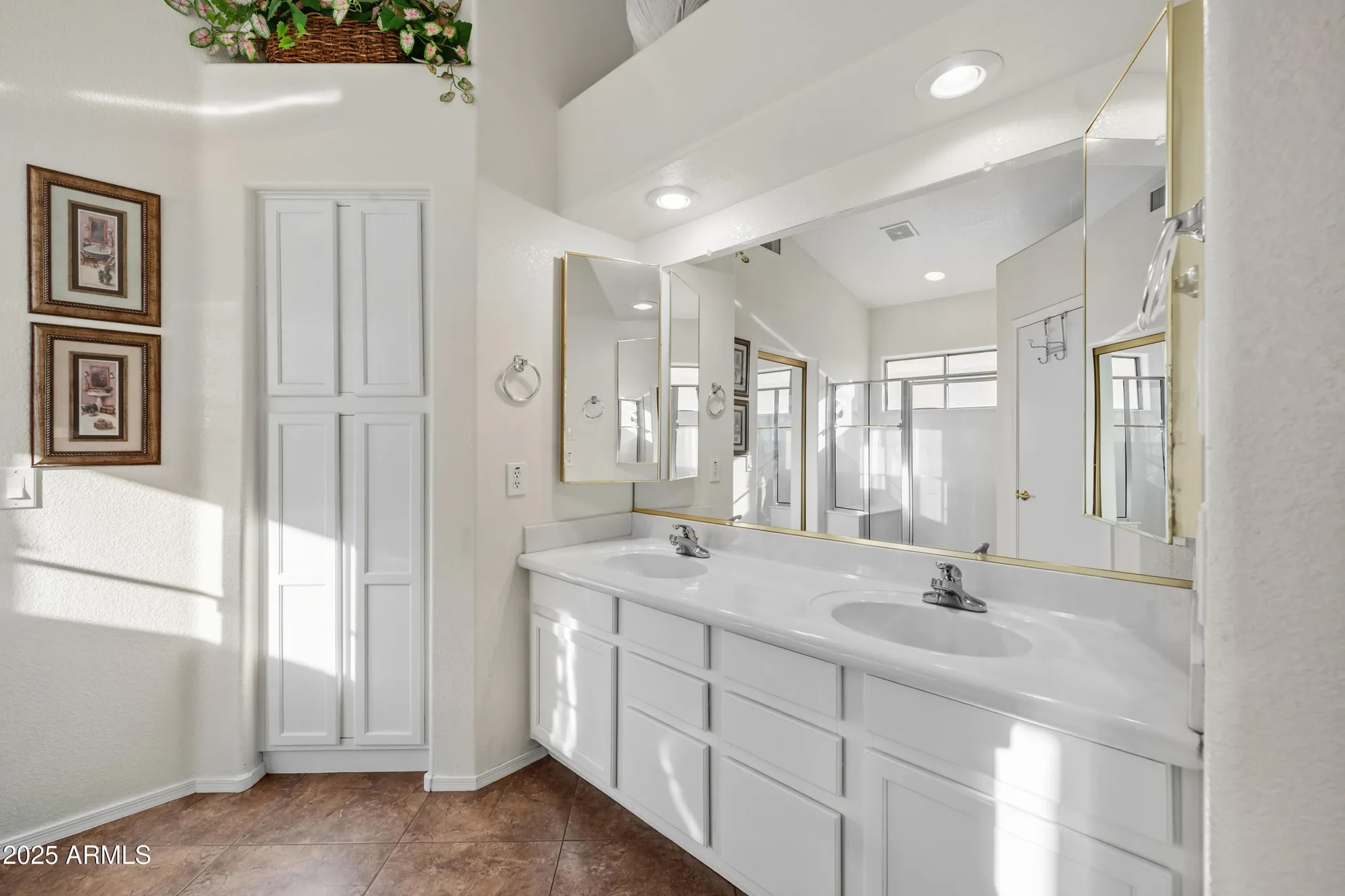 Property Slideshow image 17 of 44 | 18089 w weatherby dr, Surprise, AZ, 85374