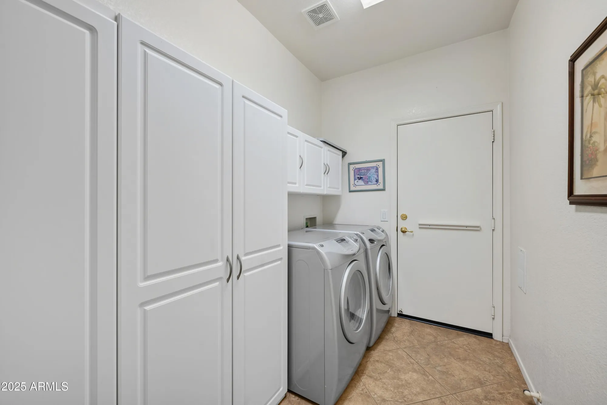 Property Slideshow image 21 of 44 | 18089 w weatherby dr, Surprise, AZ, 85374