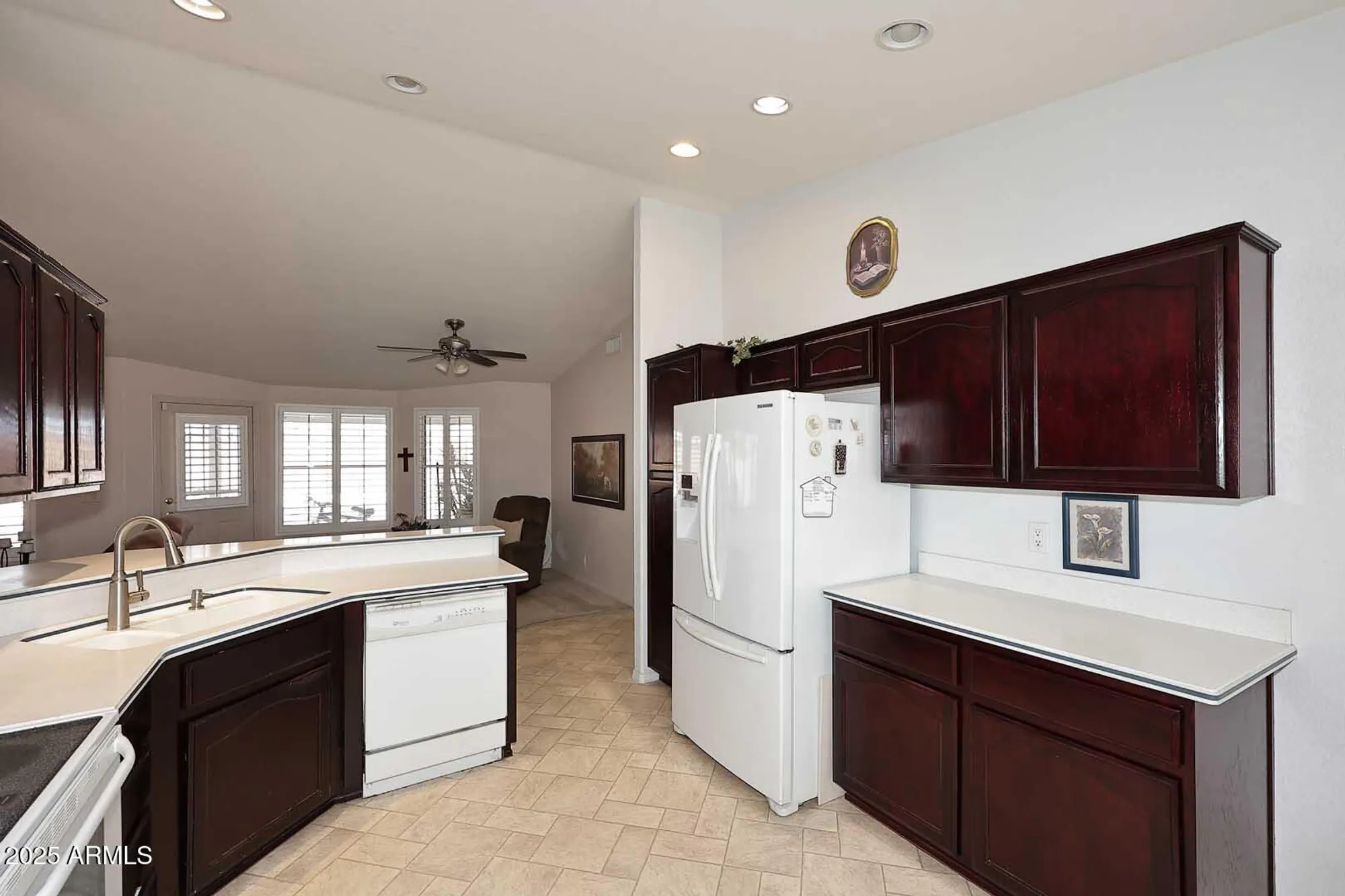 Property Slideshow image 14 of 46 | 2223 s copperwood, Mesa, AZ, 85209