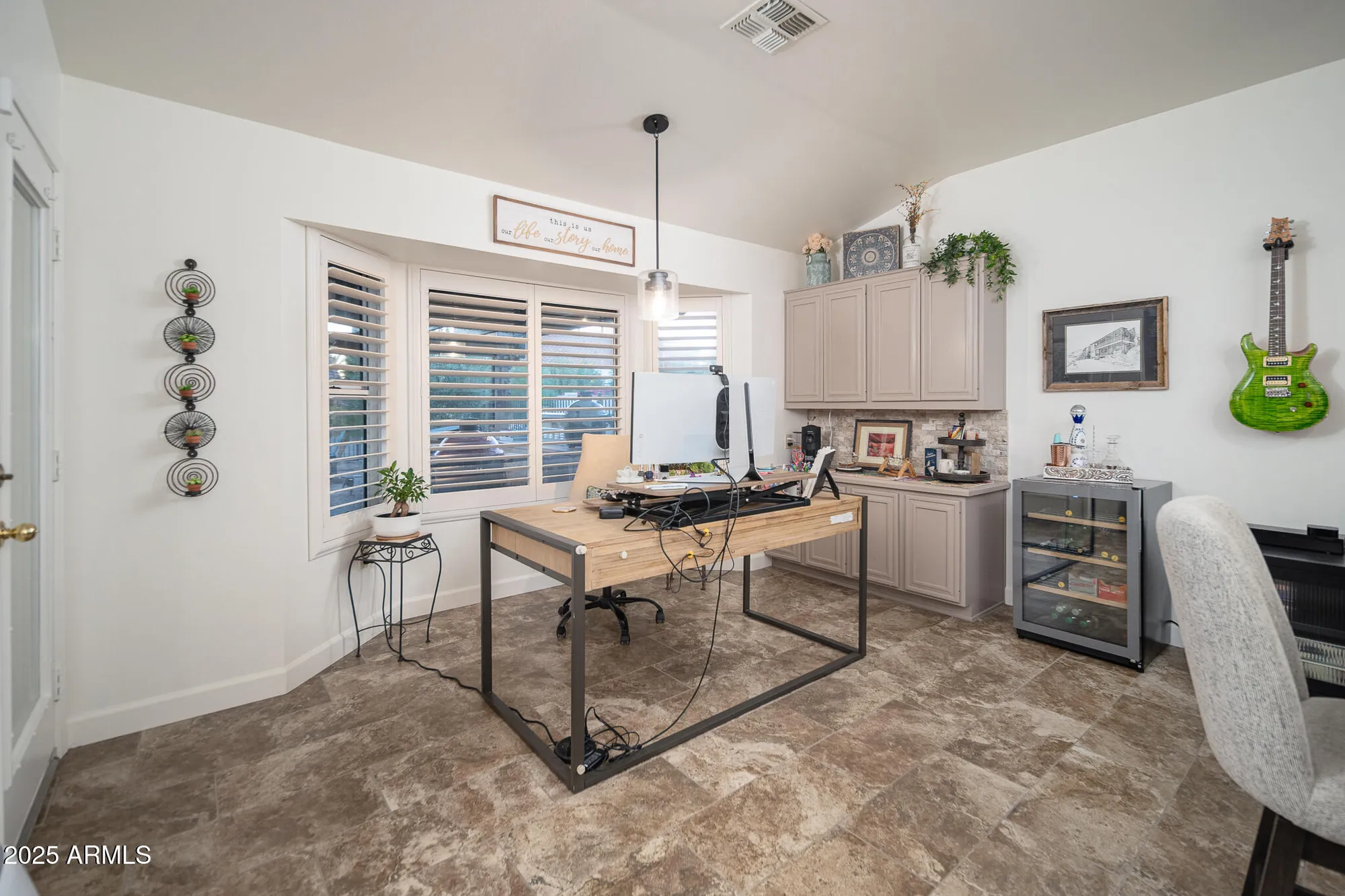 Property Slideshow image 10 of 31 | 21606 n yellowstone cir, Sun City West, AZ, 85375