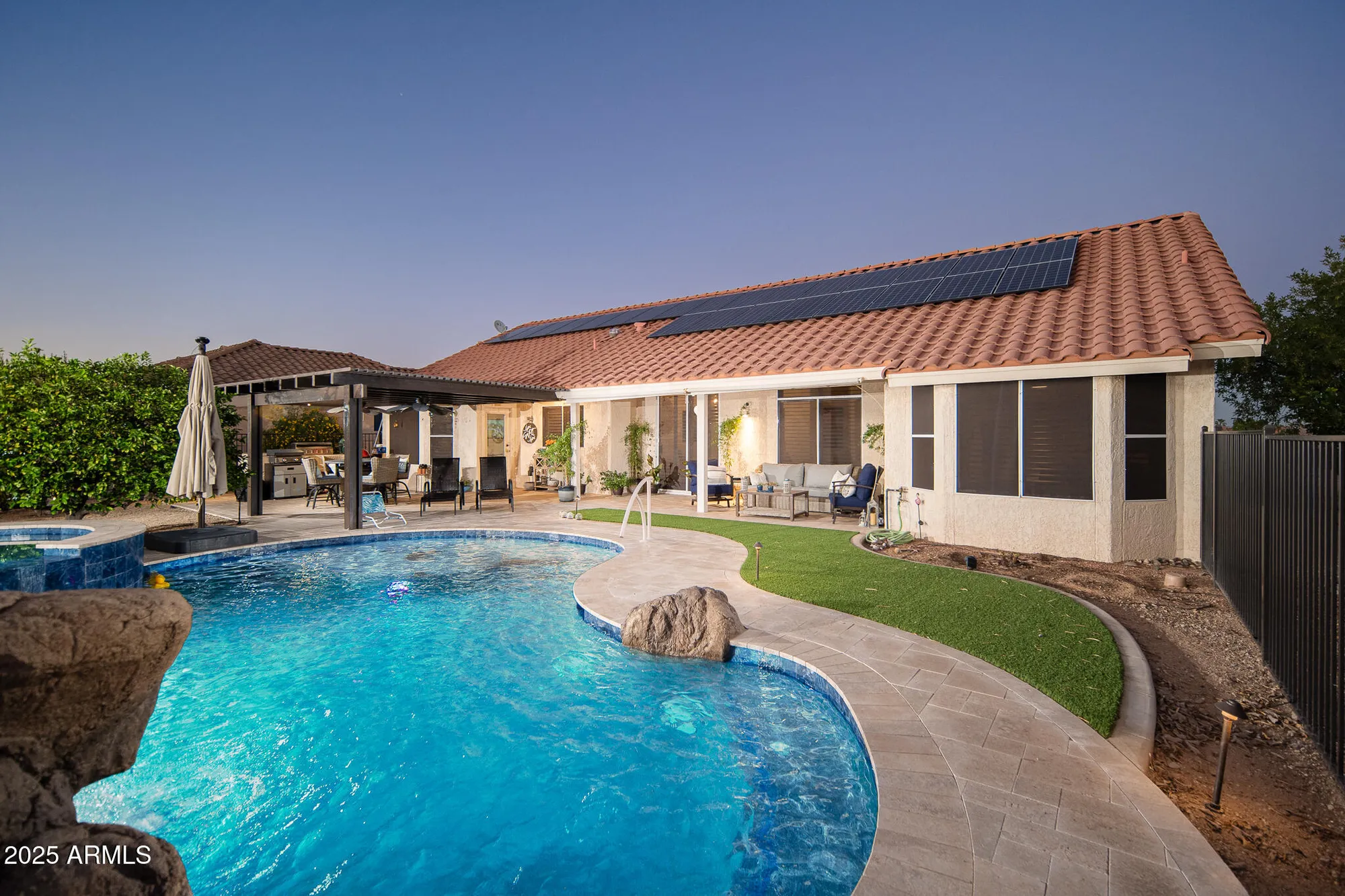 Property Slideshow image 25 of 31 | 21606 n yellowstone cir, Sun City West, AZ, 85375