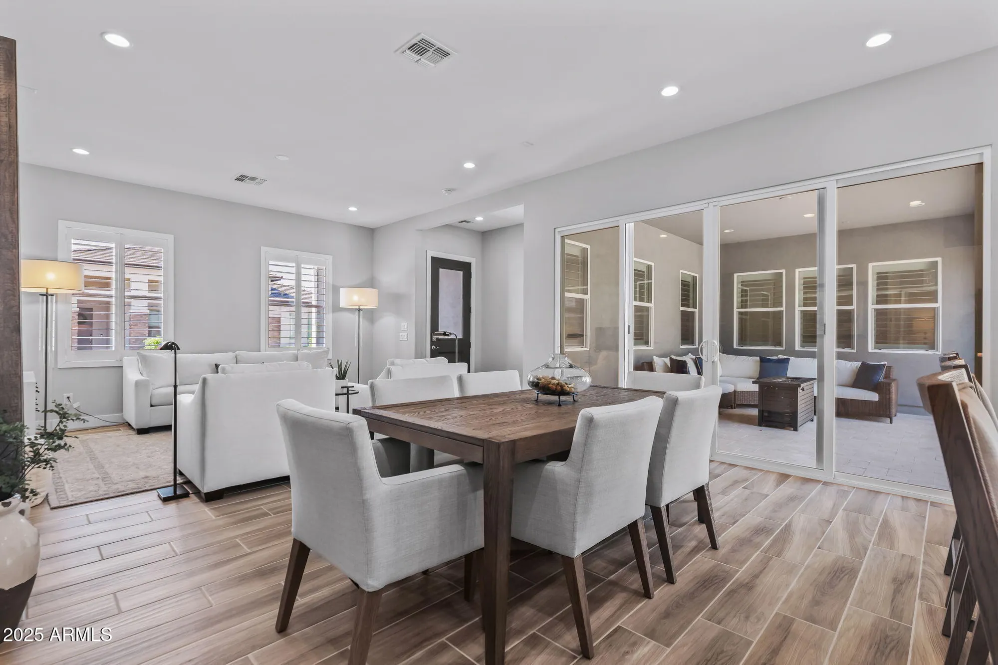 Property Slideshow image 18 of 53 | 11217 n blakely st, Surprise, AZ, 85388