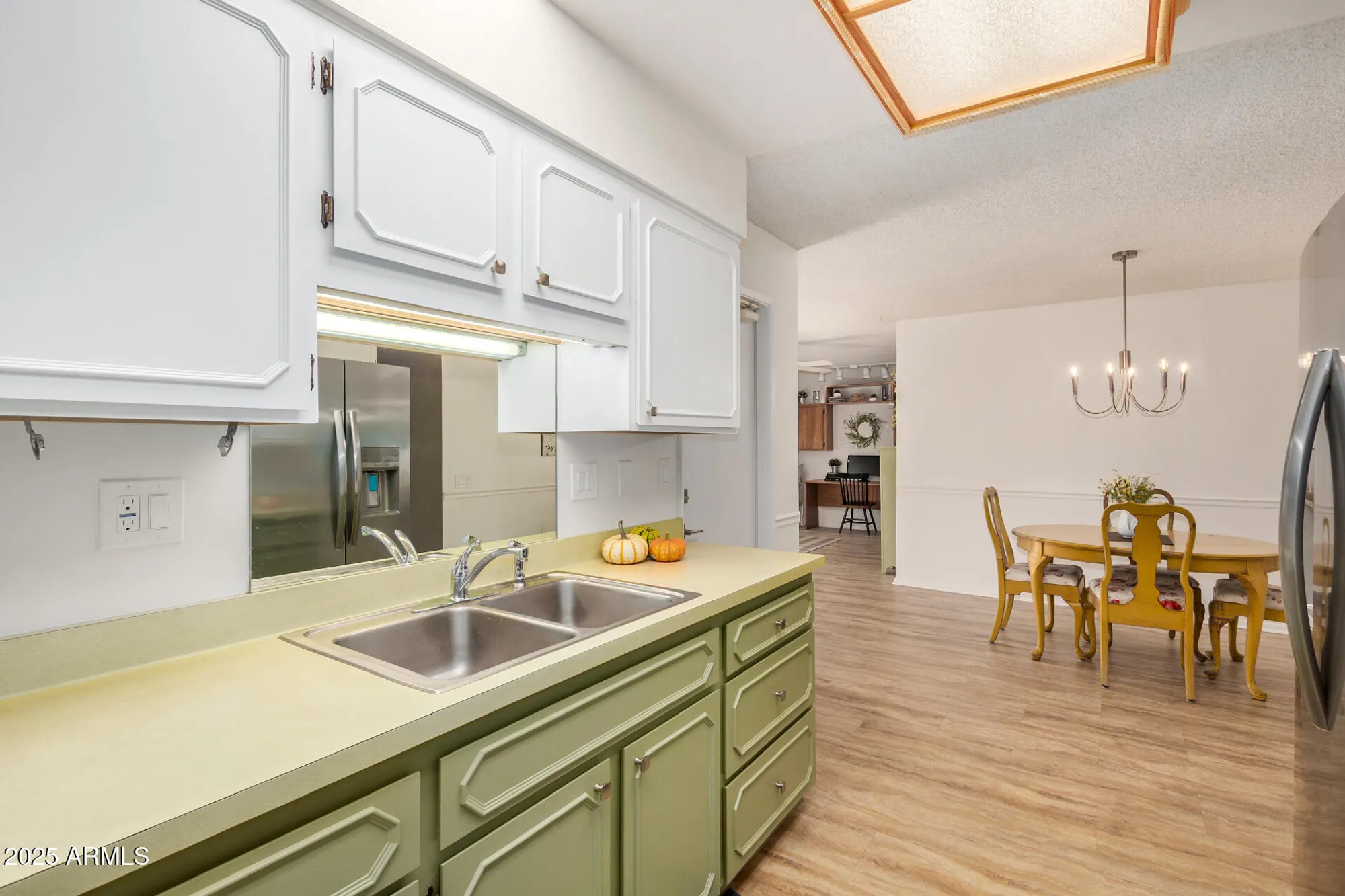 Property Slideshow image 11 of 43 | 13637 n del webb blvd, Sun City, AZ, 85351