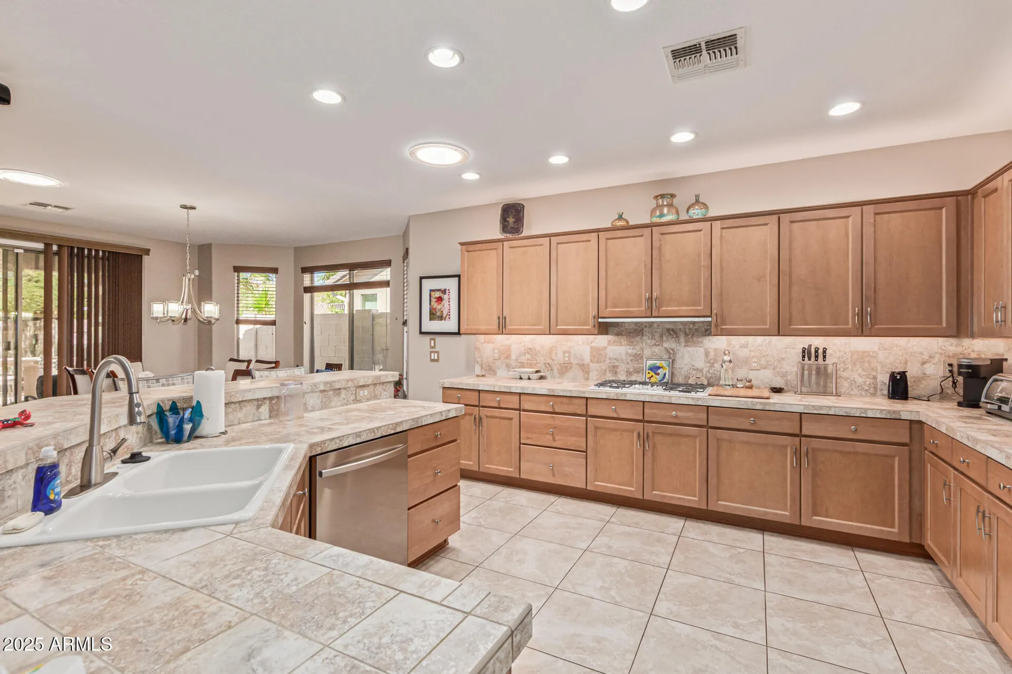 Property Slideshow image 13 of 41 | 5150 n blythe ct, Eloy, AZ, 85131