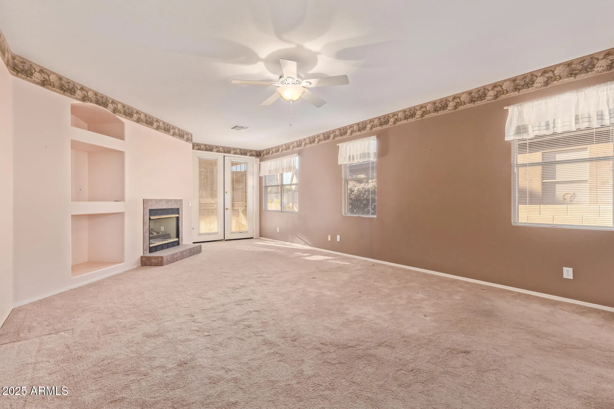 Property Slideshow image 28 of 88 | 17806 n becke ln, Surprise, AZ, 85374