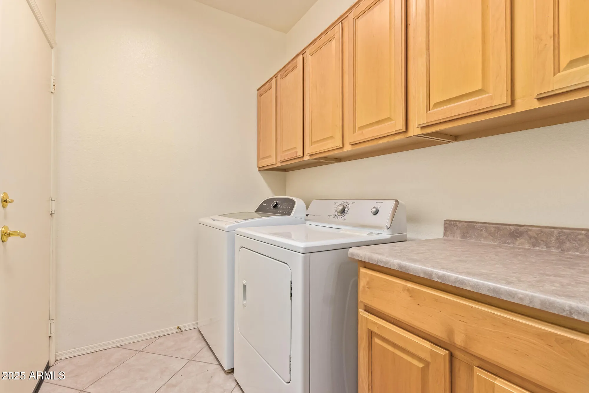Property Slideshow image 43 of 88 | 17806 n becke ln, Surprise, AZ, 85374