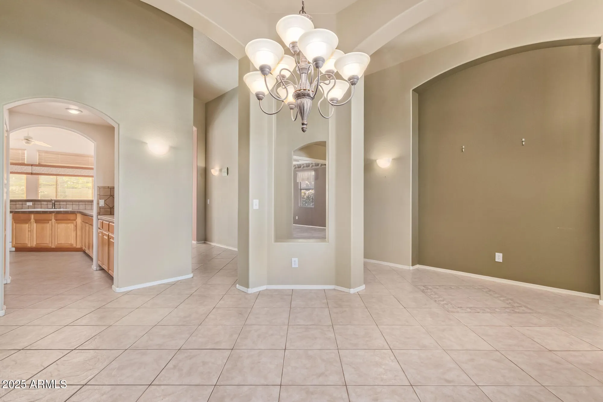 Property Slideshow image 15 of 88 | 17806 n becke ln, Surprise, AZ, 85374