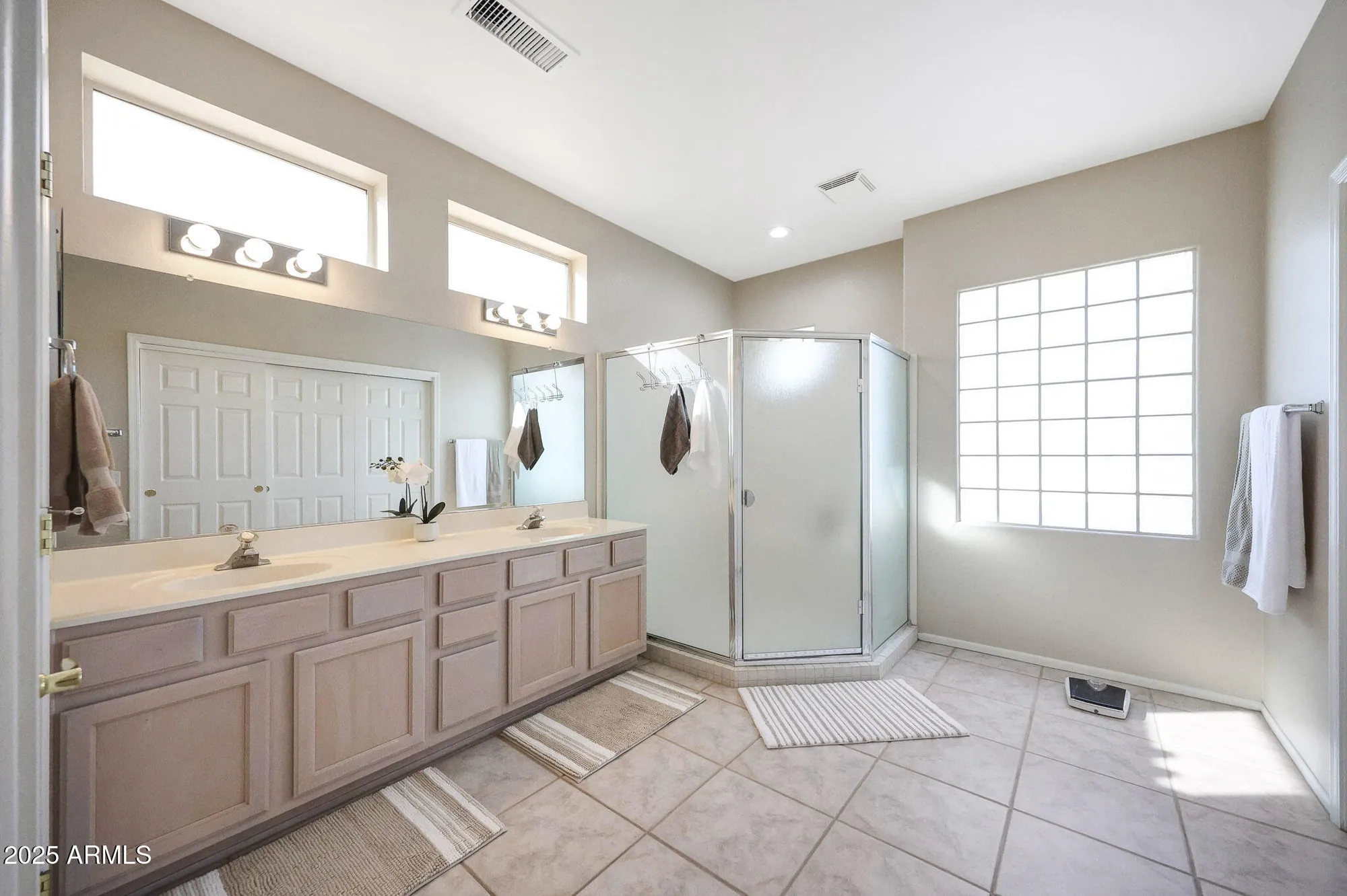 Property Slideshow image 9 of 11 | 15323 w robertson dr, Sun City West, AZ, 85375