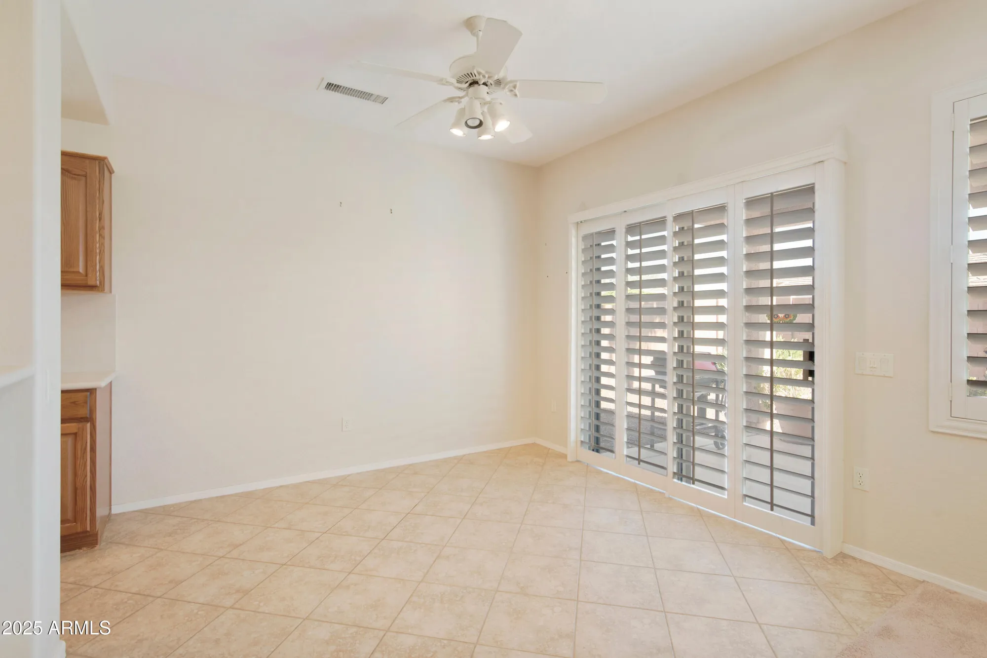 Property Slideshow image 6 of 26 | 19051 n aztec point dr, Surprise, AZ, 85387