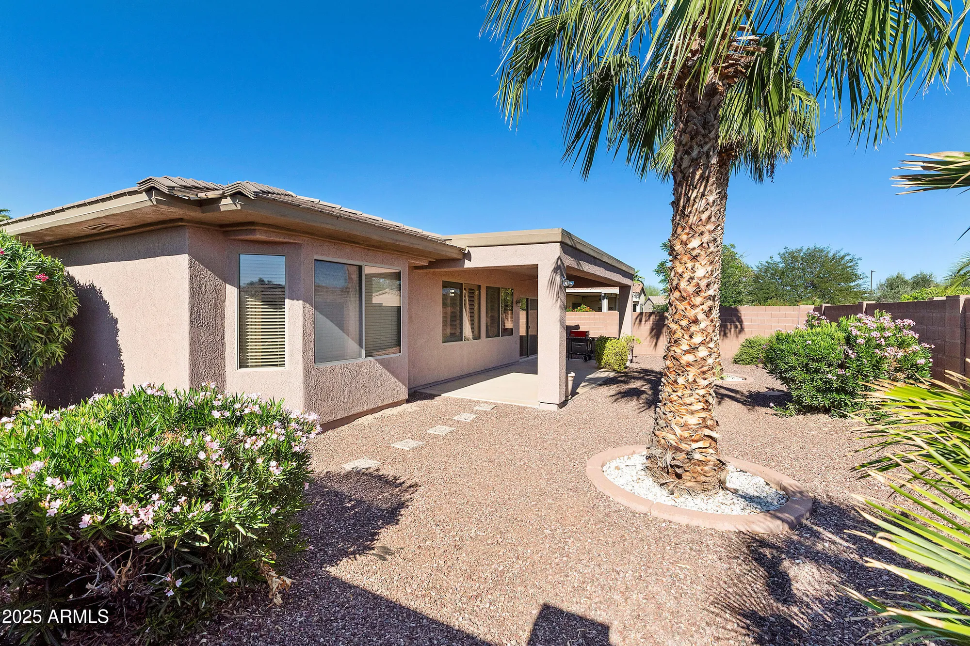 Property Slideshow image 20 of 26 | 19051 n aztec point dr, Surprise, AZ, 85387
