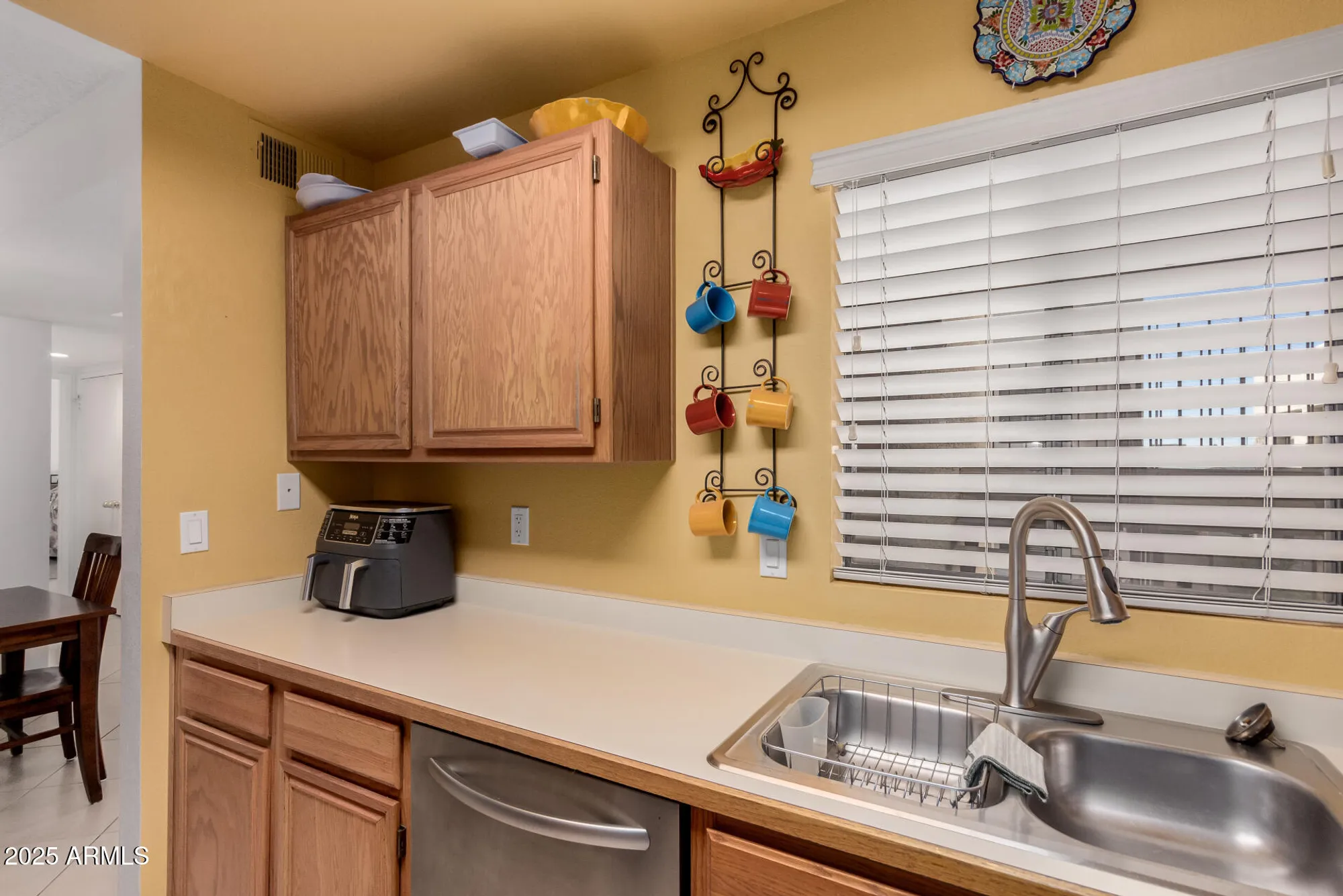 Property Slideshow image 12 of 36 | 5518 e lindstrom ln 2011, Mesa, AZ, 85215