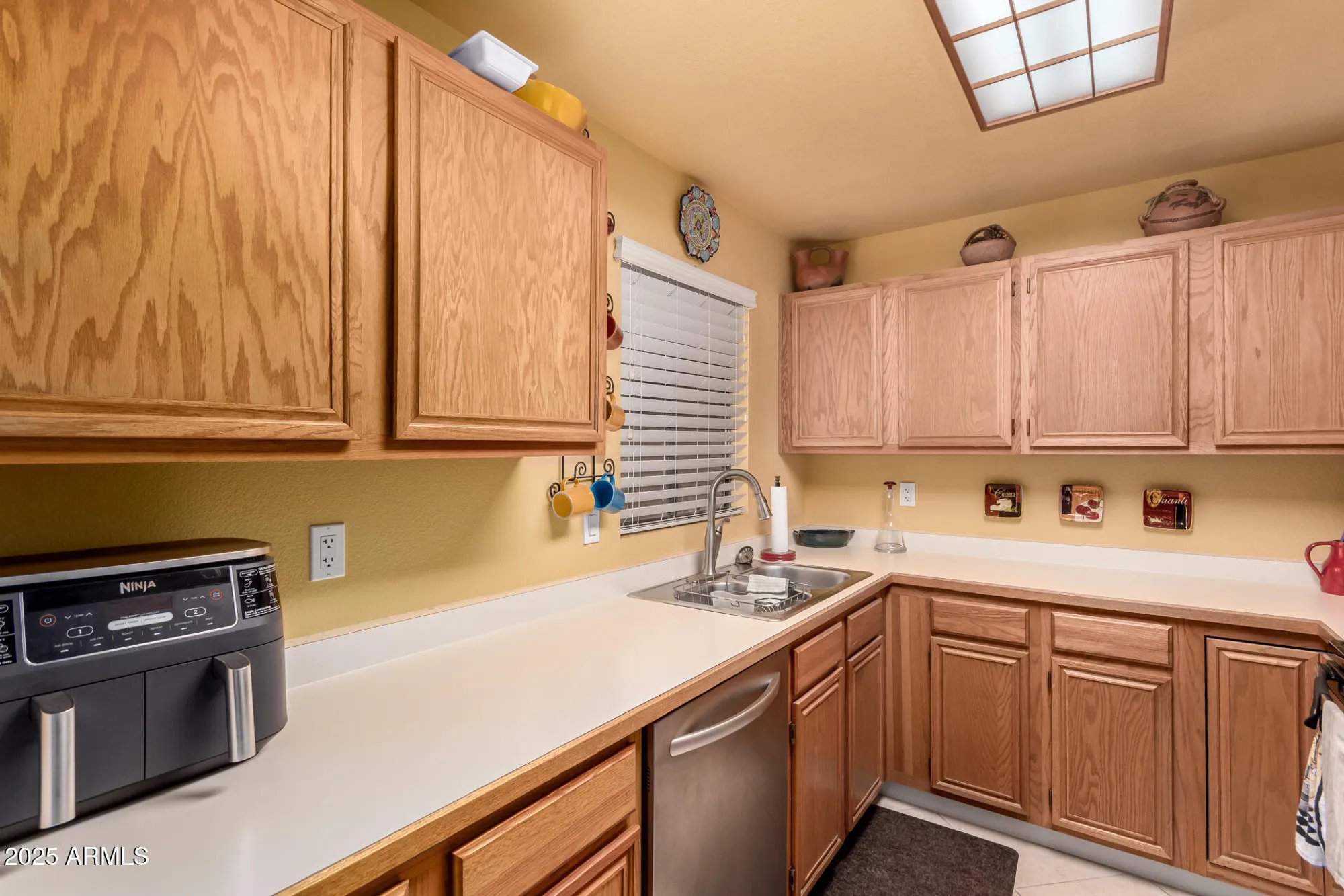Property Slideshow image 13 of 36 | 5518 e lindstrom ln 2011, Mesa, AZ, 85215