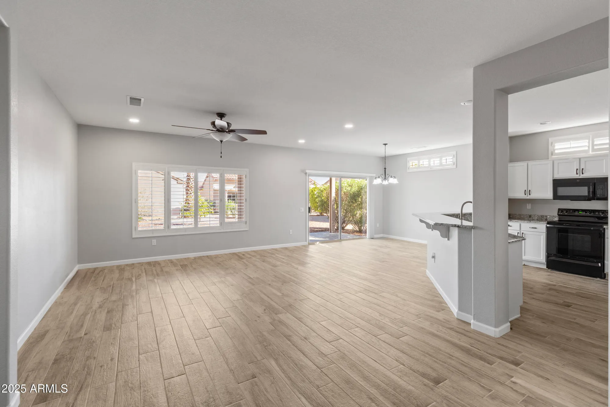 Property Slideshow image 5 of 20 | 16536 w rock springs ln, Surprise, AZ, 85374