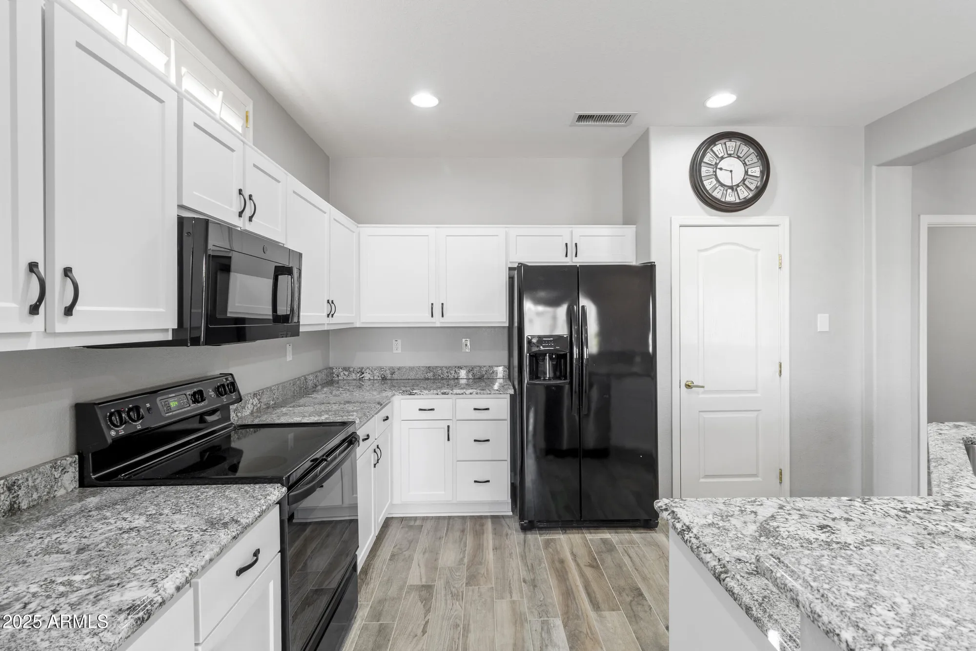 Property Slideshow image 8 of 20 | 16536 w rock springs ln, Surprise, AZ, 85374